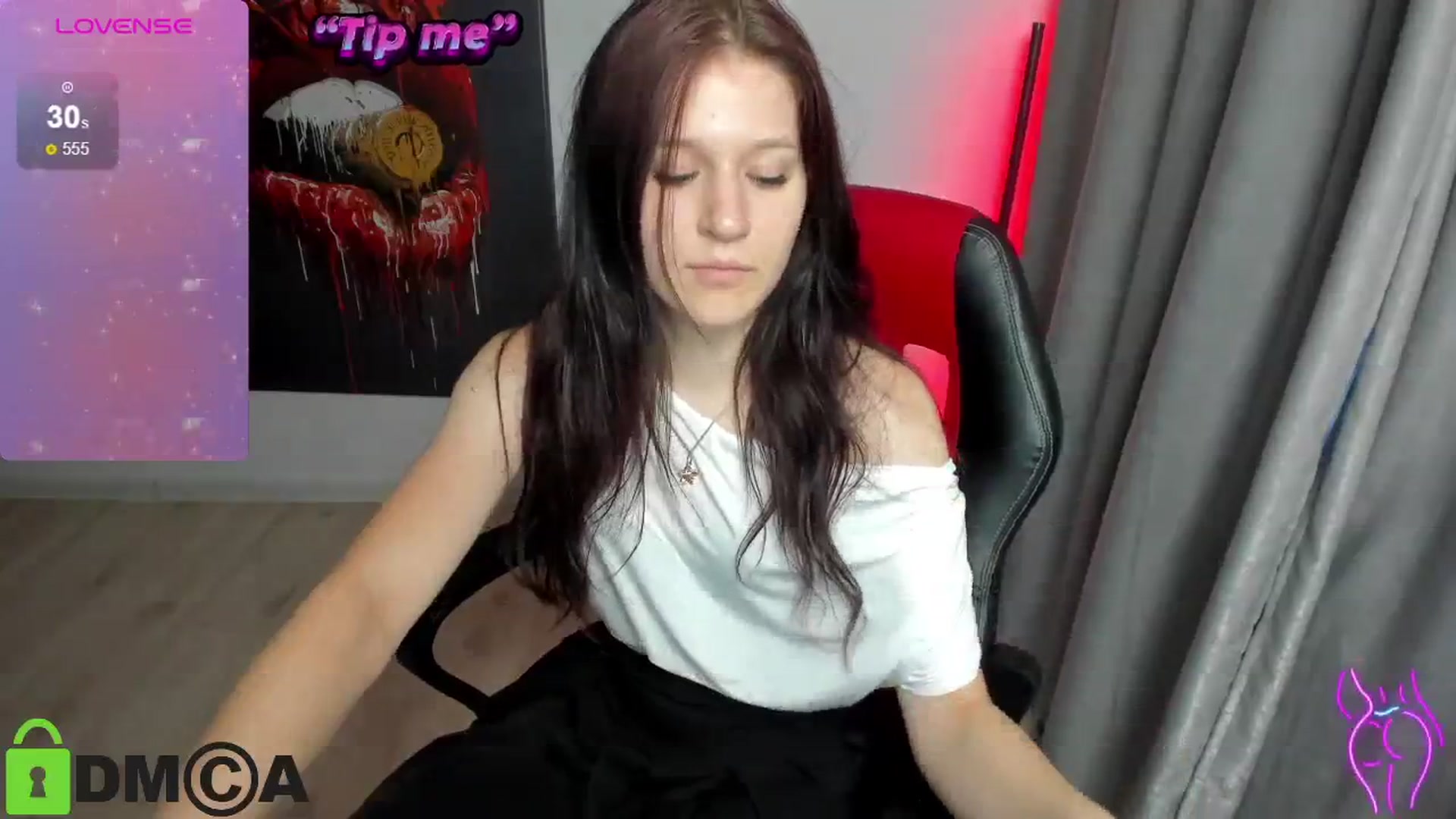 Gallery image thumbnail from Luiza_'s myfreecams stream on, 07/14/2024, 18:56 image 5 of 20