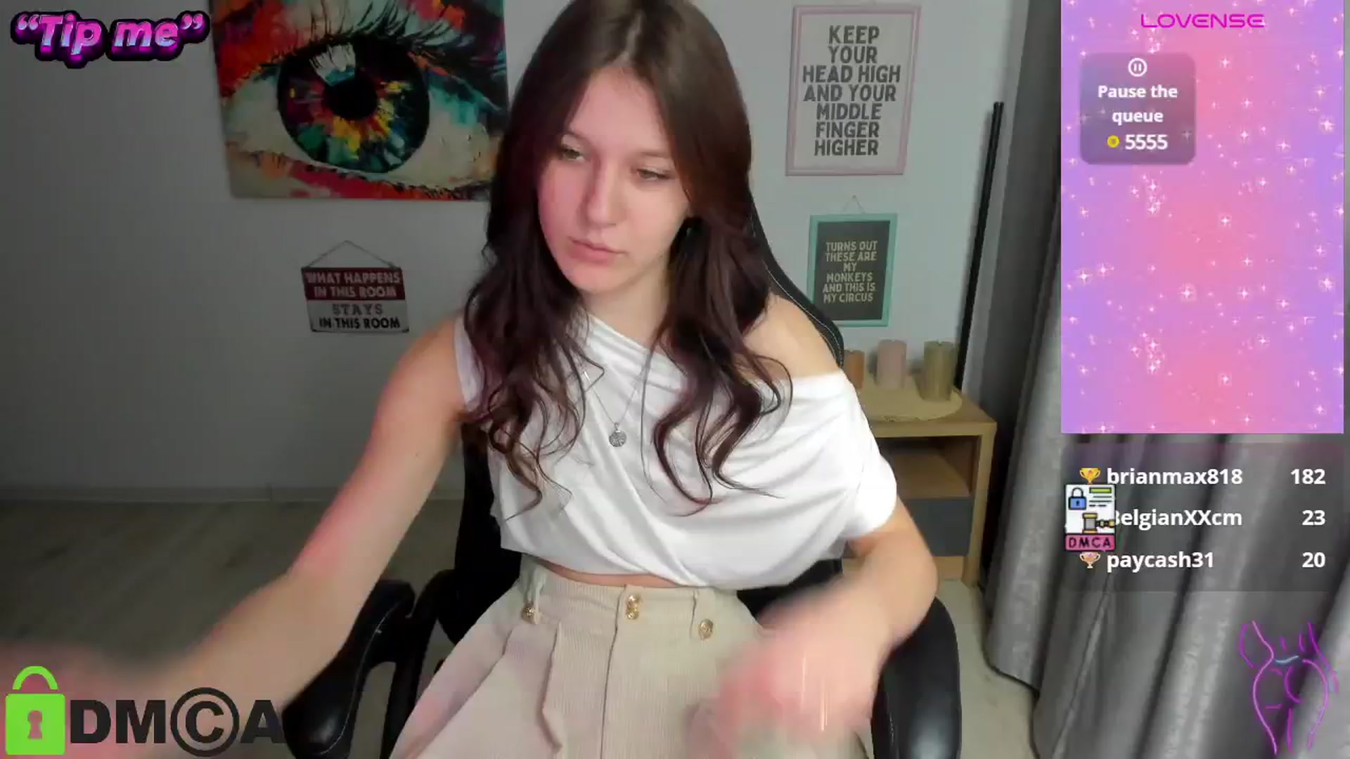 Gallery image thumbnail from Luiza_'s myfreecams stream on, 12/04/2024, 16:15 image 14 of 20