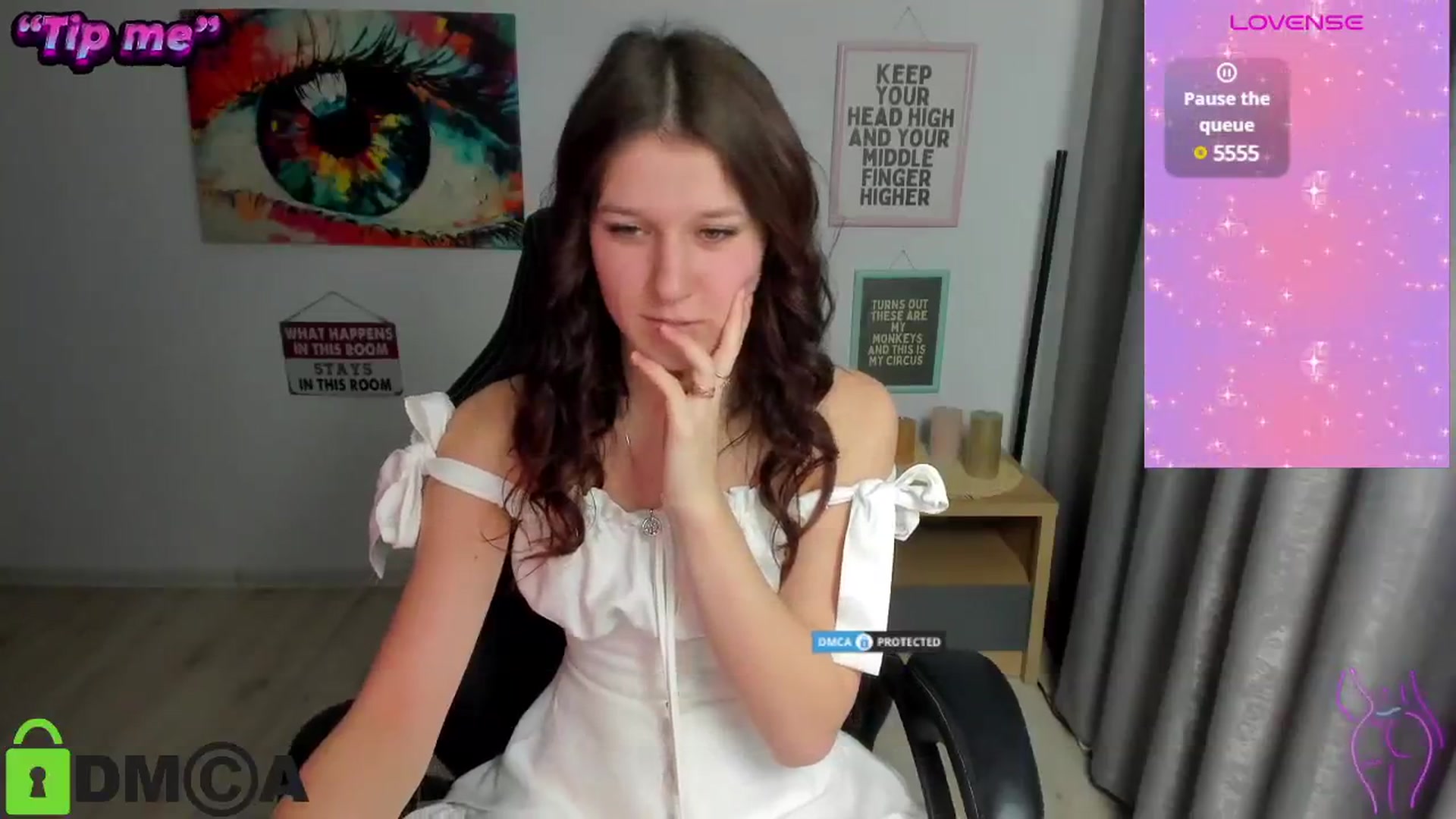 Gallery image thumbnail from Luiza_'s myfreecams stream on, 12/14/2024, 14:57 image 6 of 20
