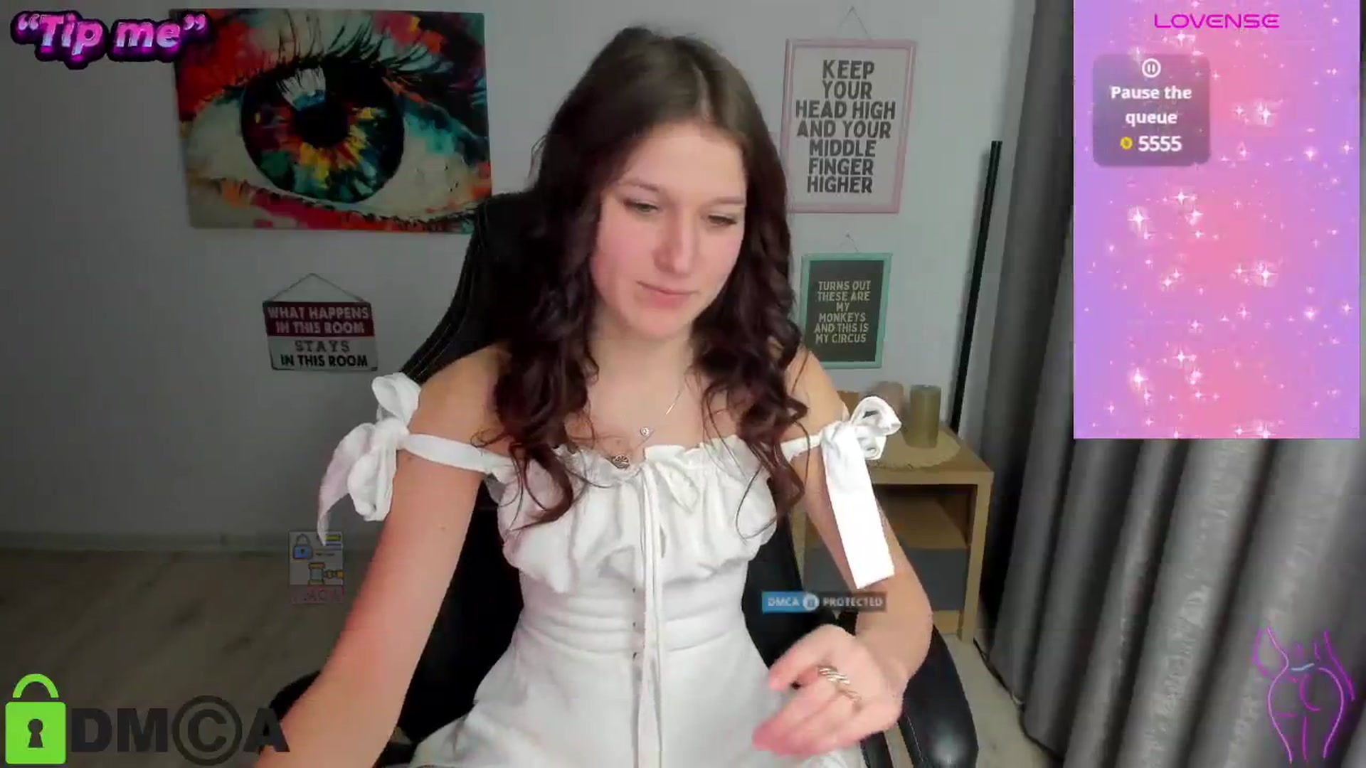 Gallery image thumbnail from Luiza_'s myfreecams stream on, 12/14/2024, 14:57 image 9 of 20