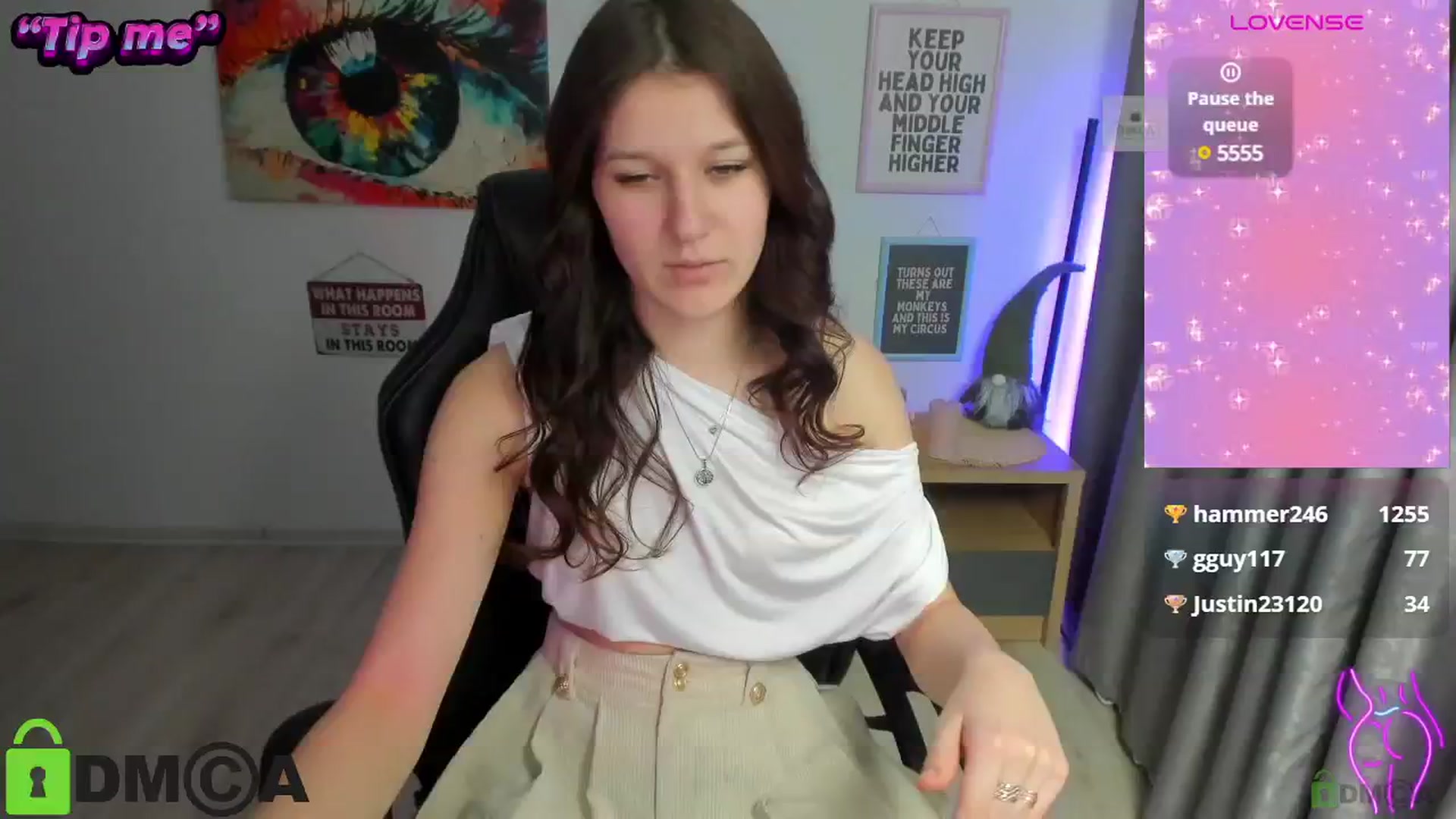Gallery image thumbnail from Luiza_'s myfreecams stream on, 12/16/2024, 15:16 image 10 of 20