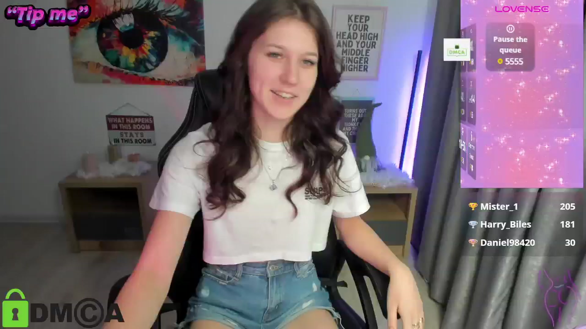 Gallery image thumbnail from Luiza_'s myfreecams stream on, 12/18/2024, 15:22 image 13 of 20