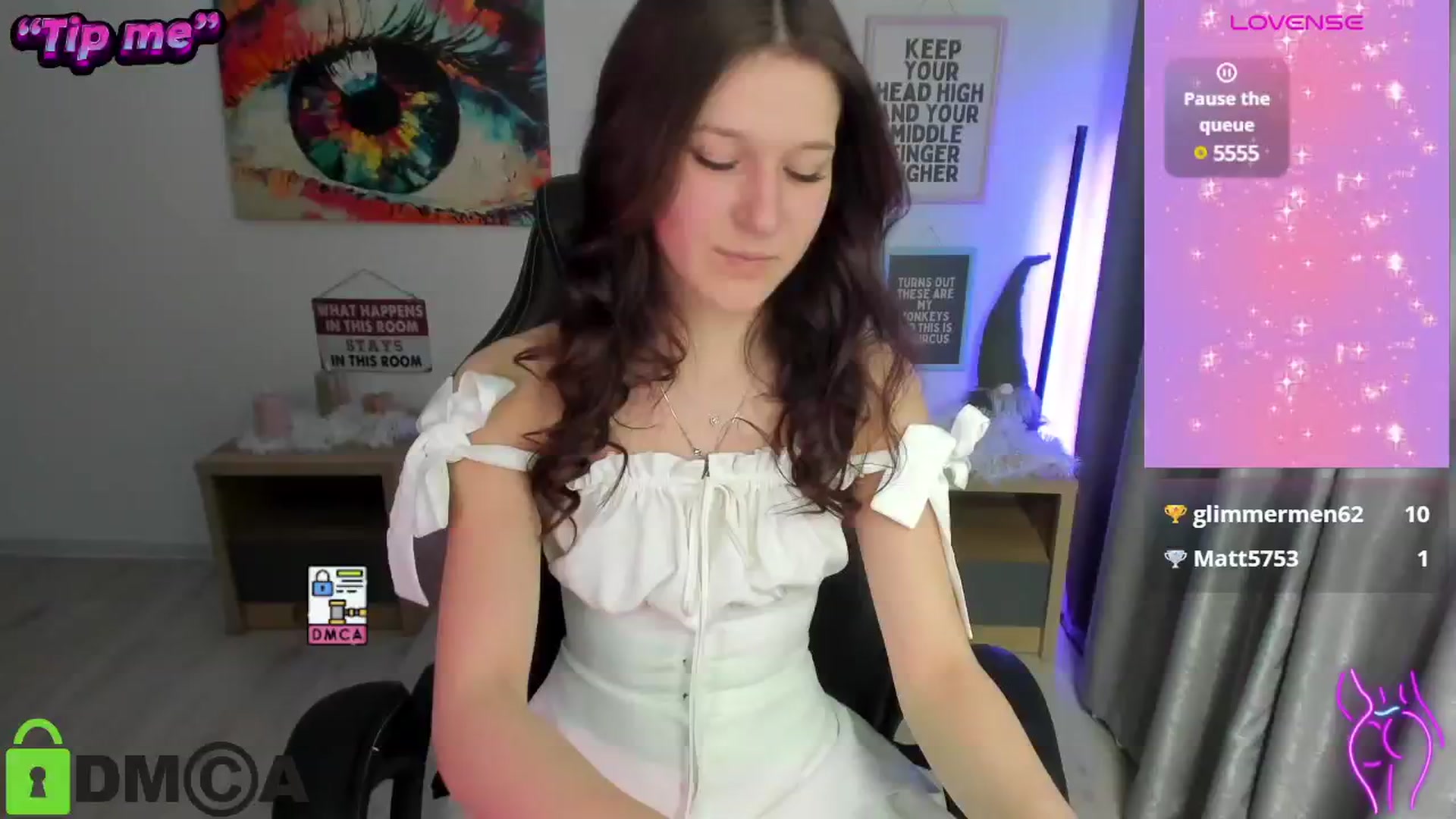 Gallery image thumbnail from Luiza_'s myfreecams stream on, 12/27/2024, 13:21 image 6 of 20