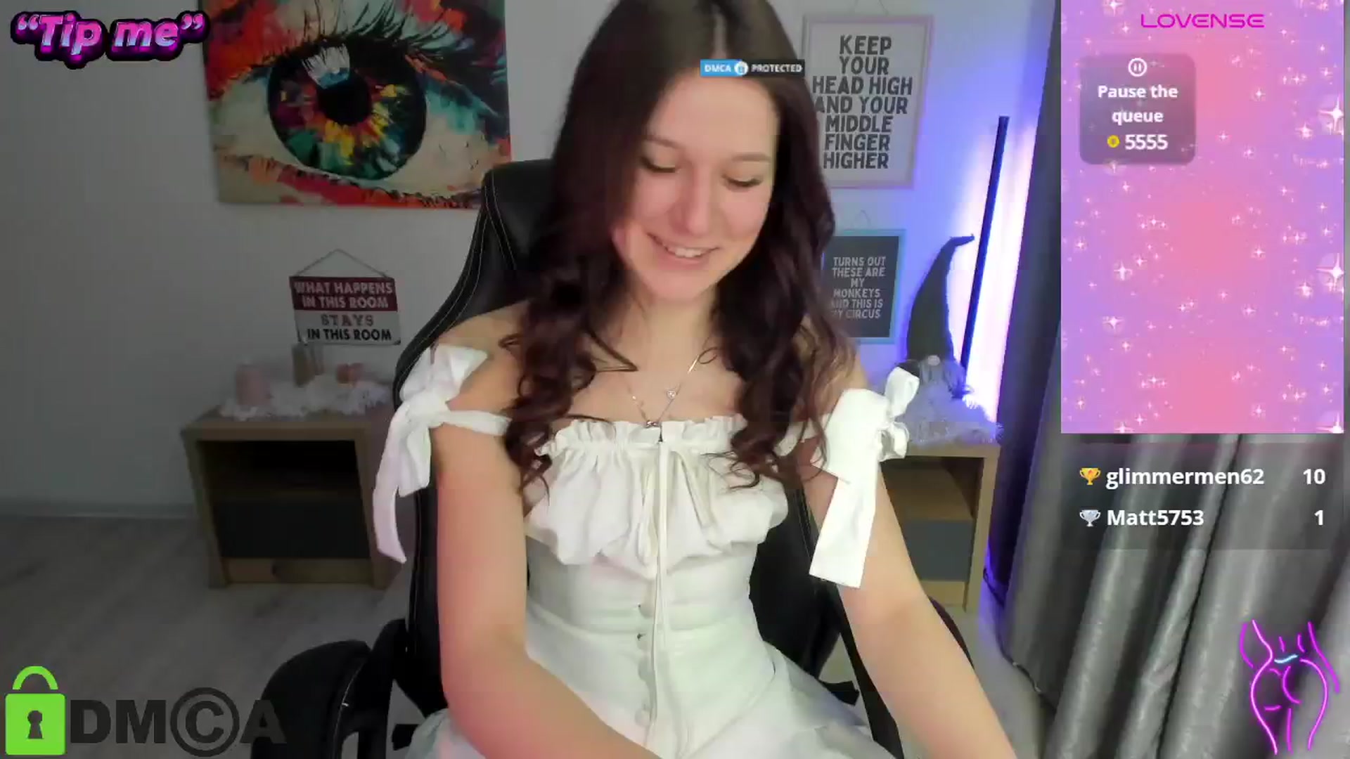 Gallery image thumbnail from Luiza_'s myfreecams stream on, 12/27/2024, 13:21 image 11 of 20