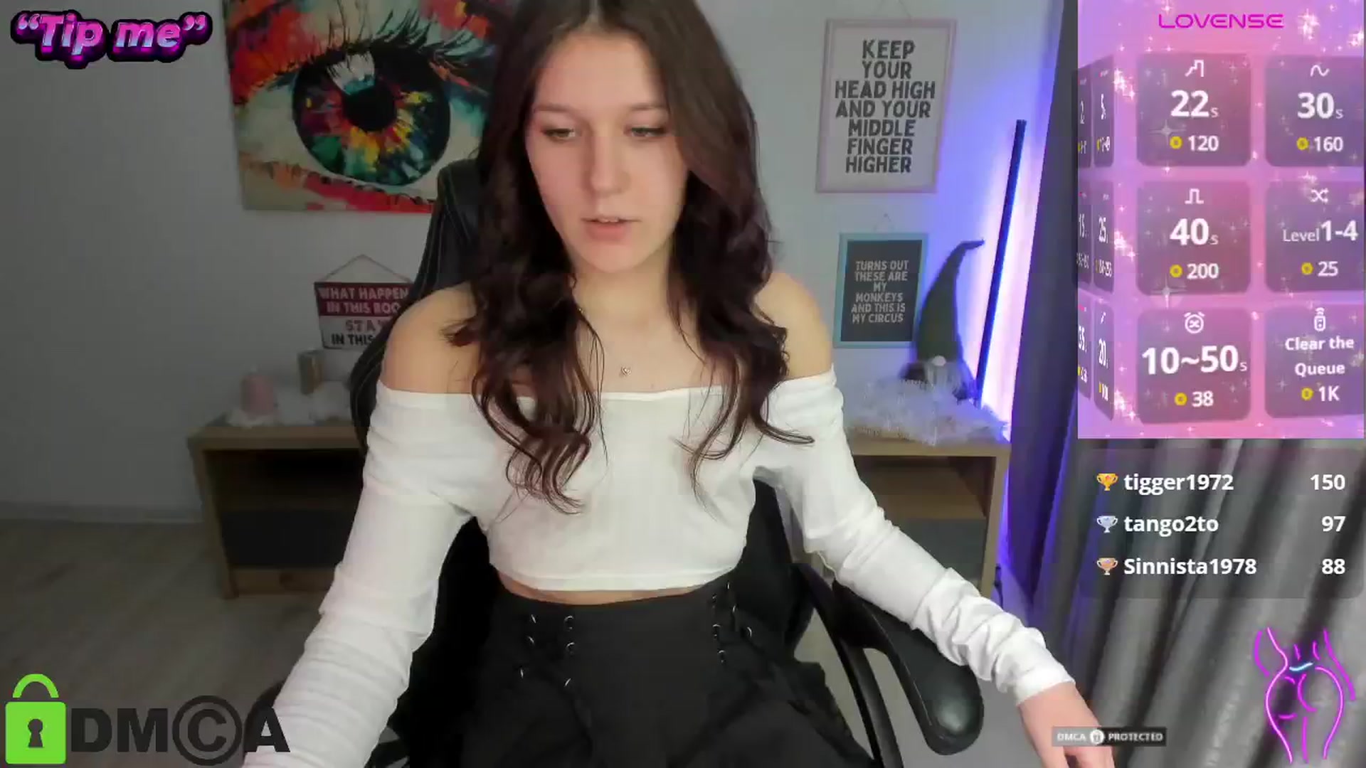 Gallery image thumbnail from Luiza_'s myfreecams stream on, 01/01/2025, 19:18 image 11 of 20