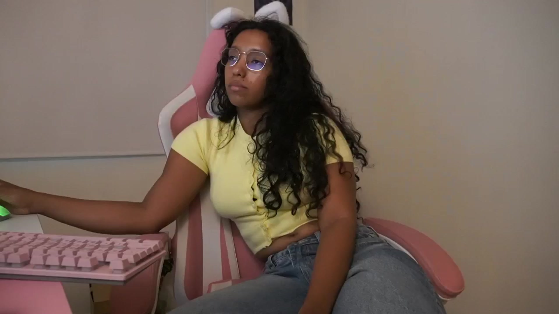 Gallery image thumbnail from Lulita's myfreecams stream on, 12/24/2025, 22:38 image 4 of 20