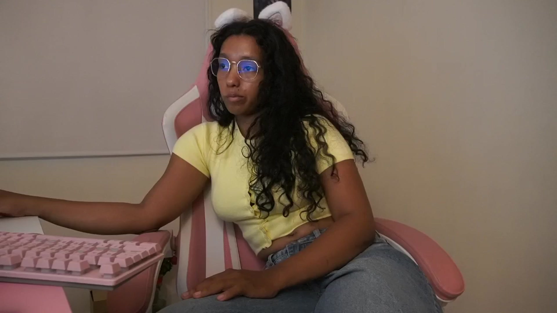 Gallery image thumbnail from Lulita's myfreecams stream on, 12/24/2025, 22:38 image 6 of 20
