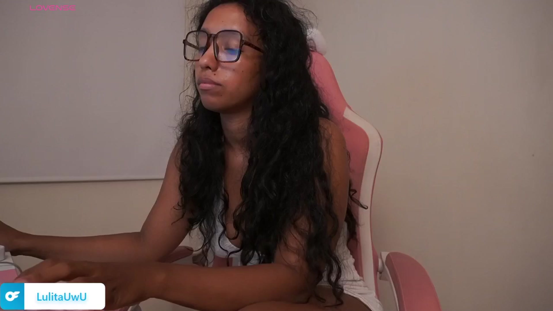 Gallery image thumbnail from Lulita's myfreecams stream on, 01/02/2026, 04:19 image 2 of 20