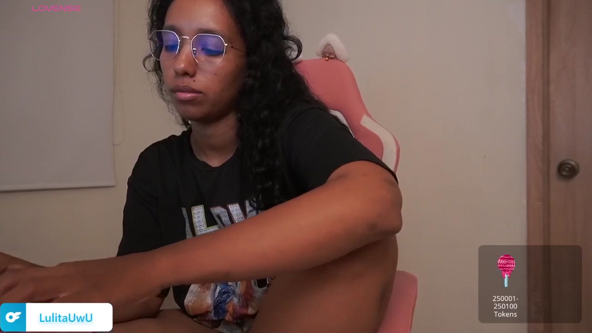 Gallery image thumbnail from Lulita's myfreecams stream on, 02/09/2026, 04:24 image 11 of 20
