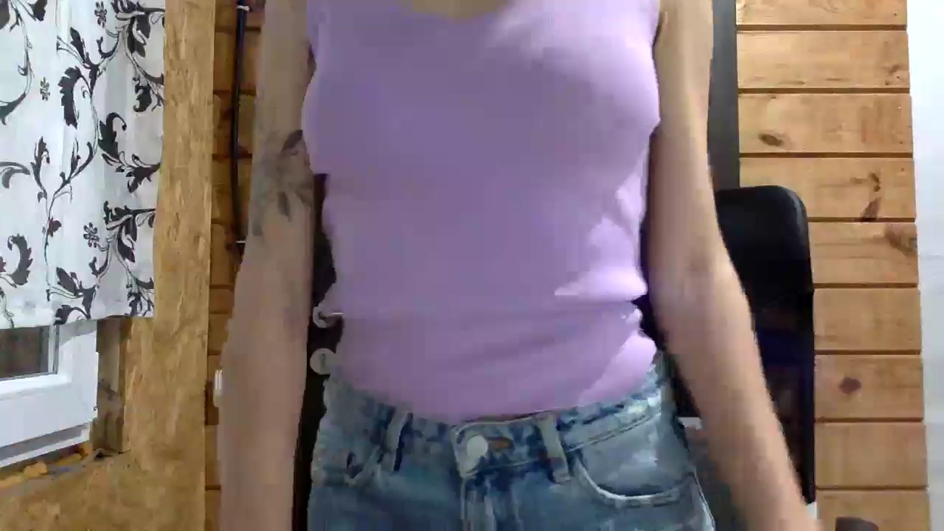 Gallery image thumbnail from LuluAmes's myfreecams stream on, 10/16/2024, 07:39 image 19 of 20