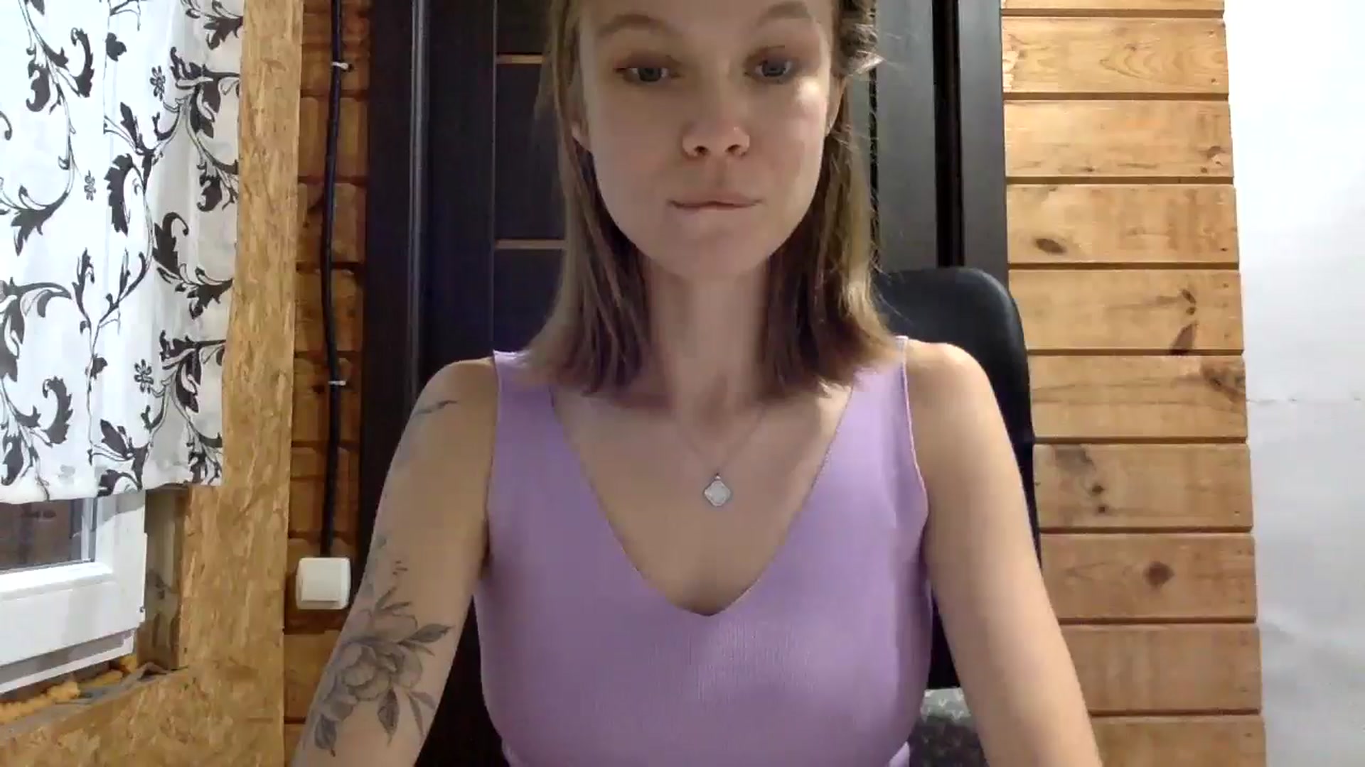 Gallery image thumbnail from LuluAmes's myfreecams stream on, 10/16/2024, 10:41 image 5 of 20