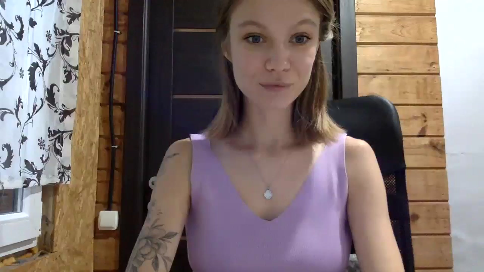 Gallery image thumbnail from LuluAmes's myfreecams stream on, 10/16/2024, 11:34 image 10 of 20