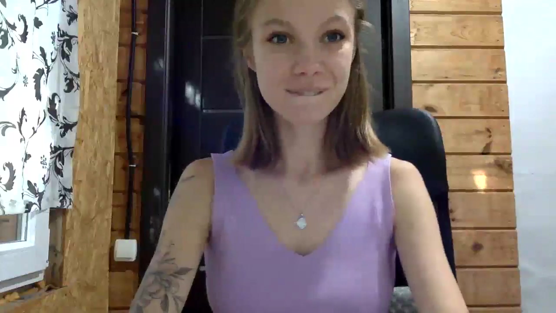 Gallery image thumbnail from LuluAmes's myfreecams stream on, 10/16/2024, 12:22 image 11 of 20