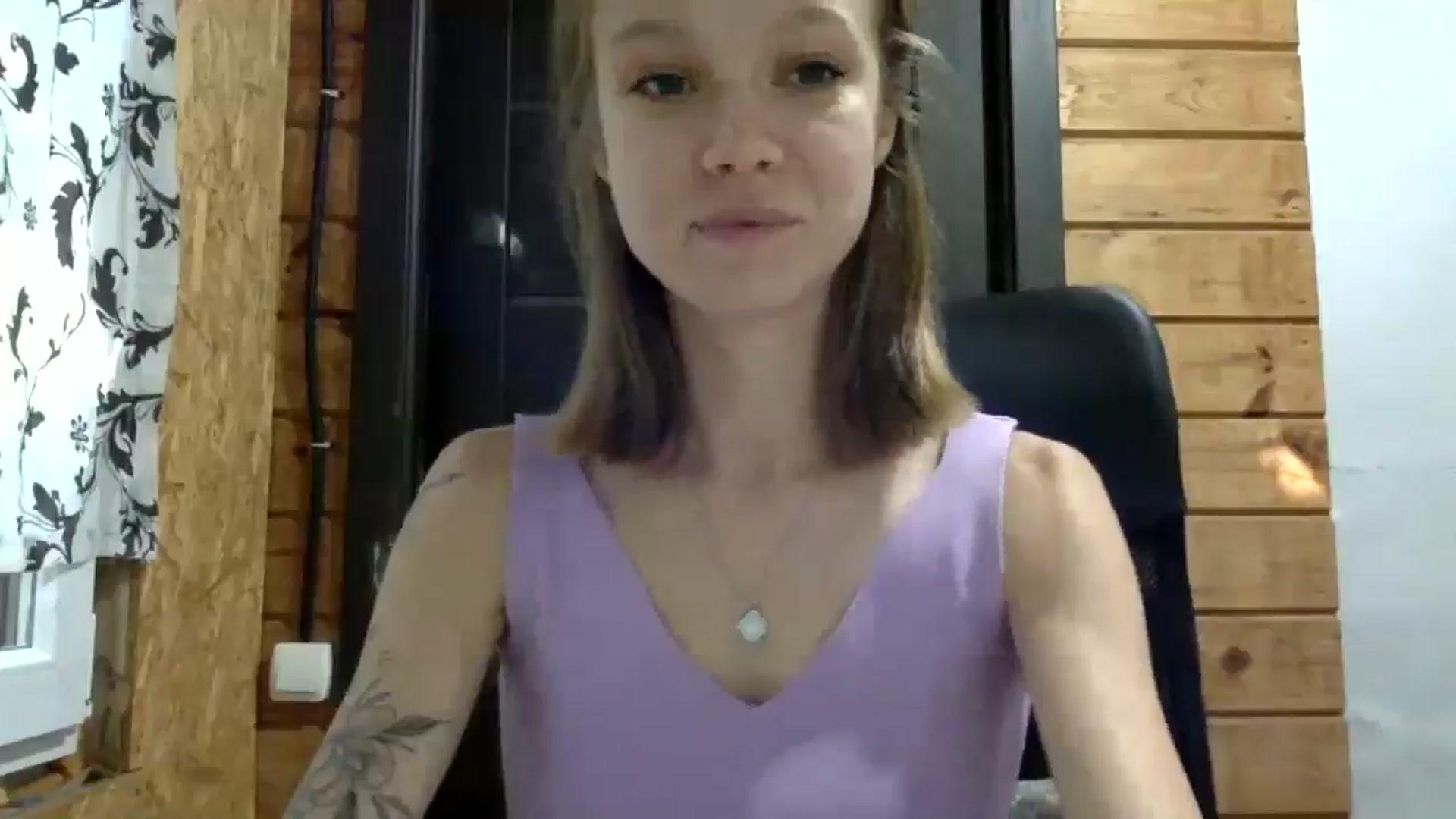 Gallery image thumbnail from LuluAmes's myfreecams stream on, 10/16/2024, 12:22 image 18 of 20