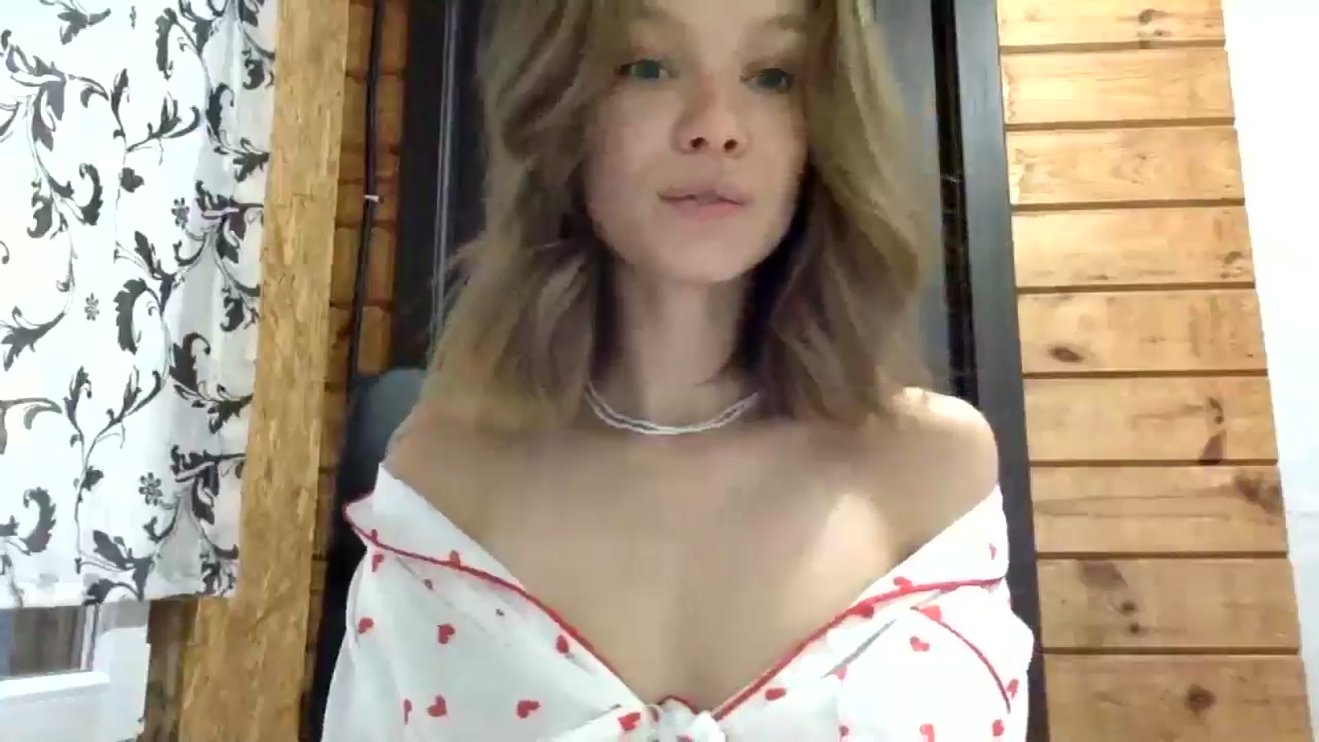 Gallery image thumbnail from LuluAmes's myfreecams stream on, 10/17/2024, 07:46 image 16 of 20