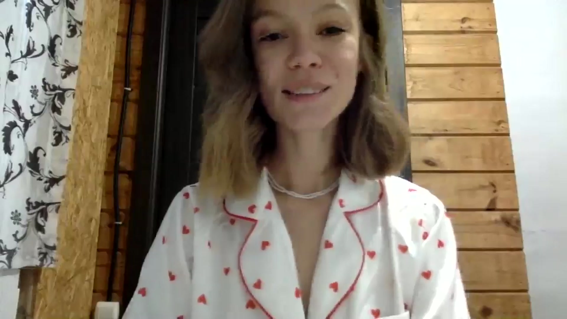 Gallery image thumbnail from LuluAmes's myfreecams stream on, 10/17/2024, 07:46 image 2 of 20