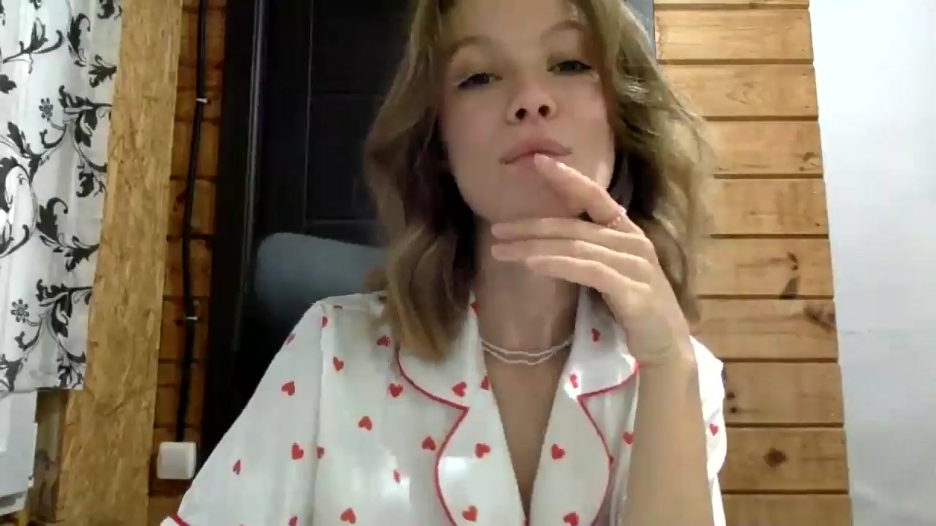 Gallery image thumbnail from LuluAmes's myfreecams stream on, 10/17/2024, 09:17 image 3 of 20
