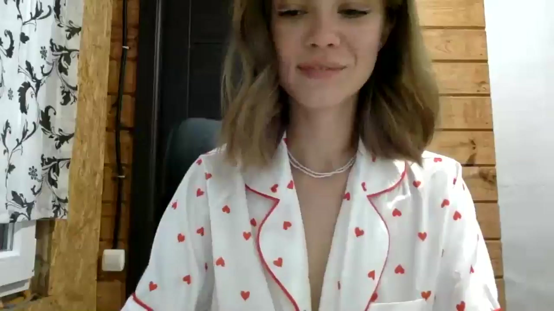 Gallery image thumbnail from LuluAmes's myfreecams stream on, 10/17/2024, 09:17 image 17 of 20