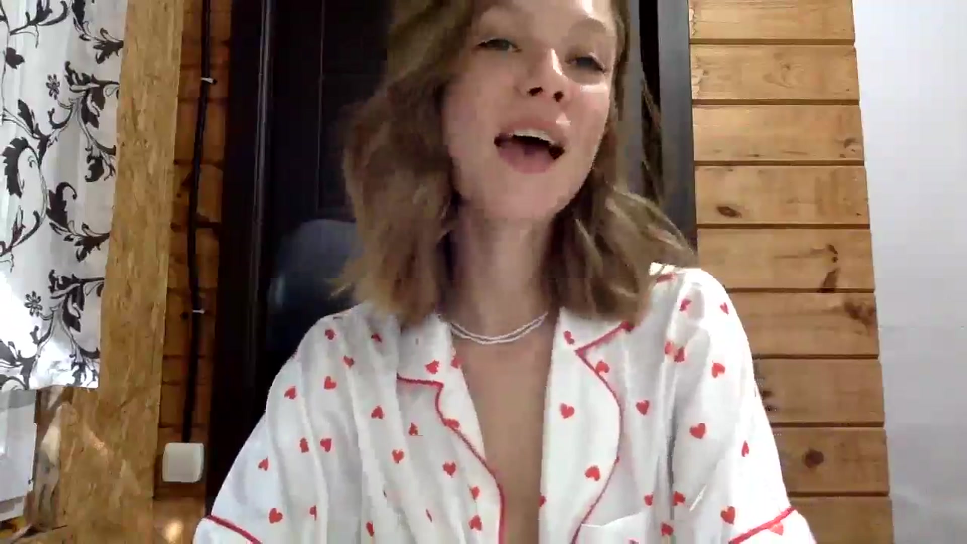 Gallery image thumbnail from LuluAmes's myfreecams stream on, 10/17/2024, 10:07 image 6 of 20