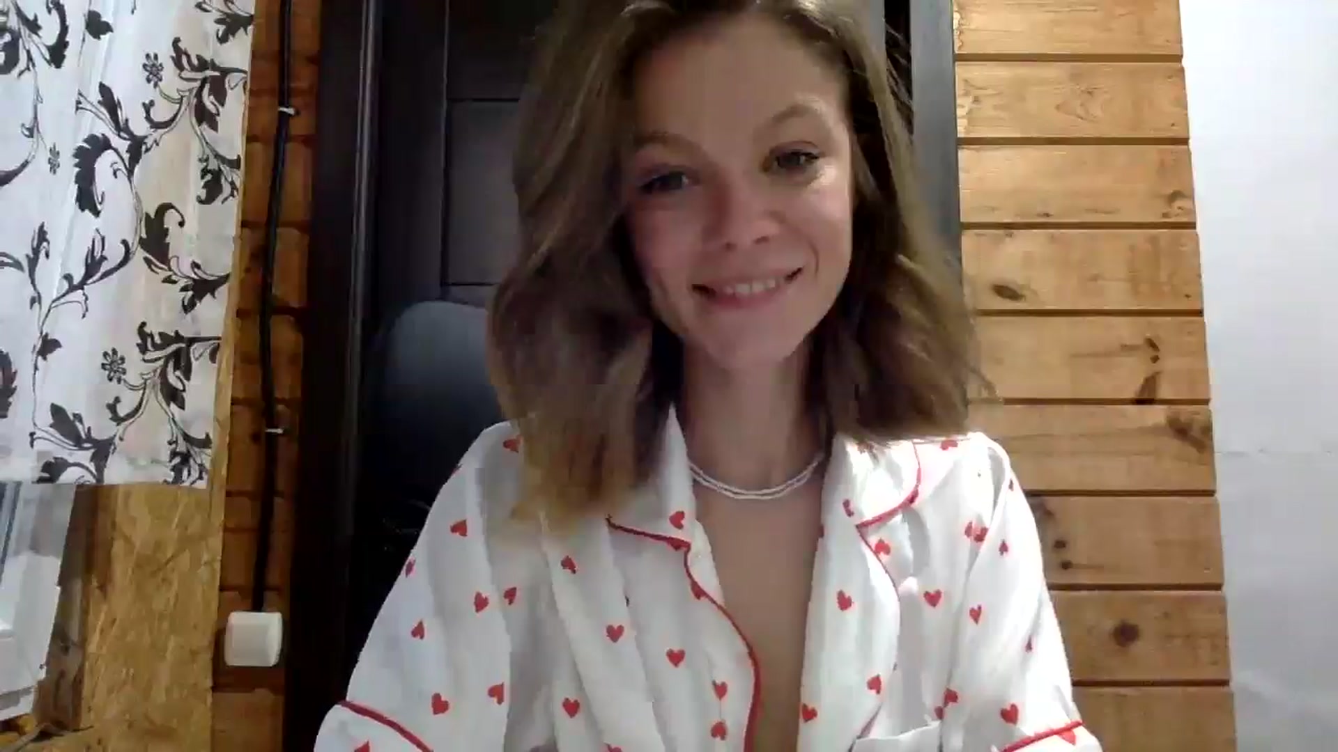 Gallery image thumbnail from LuluAmes's myfreecams stream on, 10/17/2024, 10:07 image 8 of 20