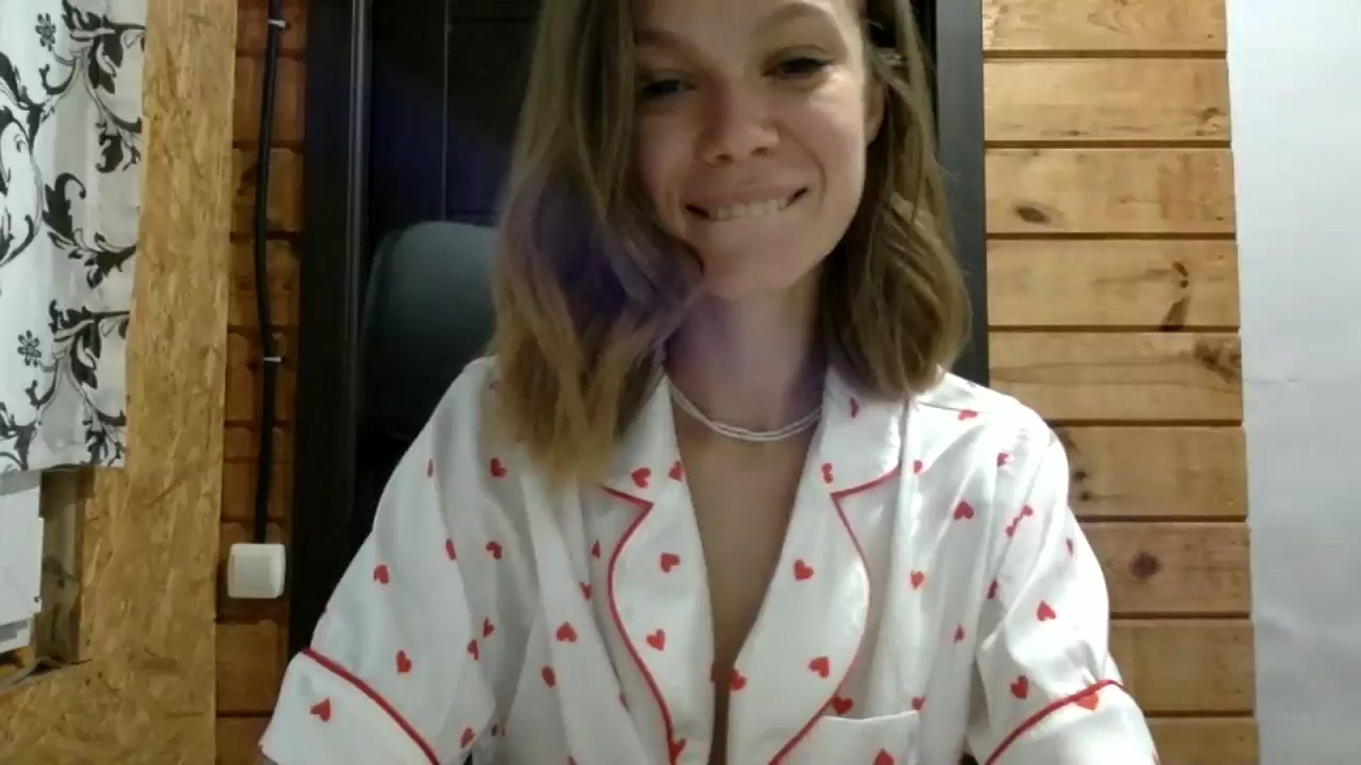 Gallery image thumbnail from LuluAmes's myfreecams stream on, 10/17/2024, 11:14 image 2 of 20