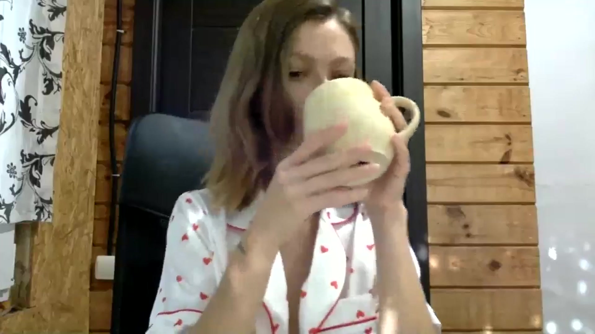 Gallery image thumbnail from LuluAmes's myfreecams stream on, 10/17/2024, 11:14 image 14 of 20