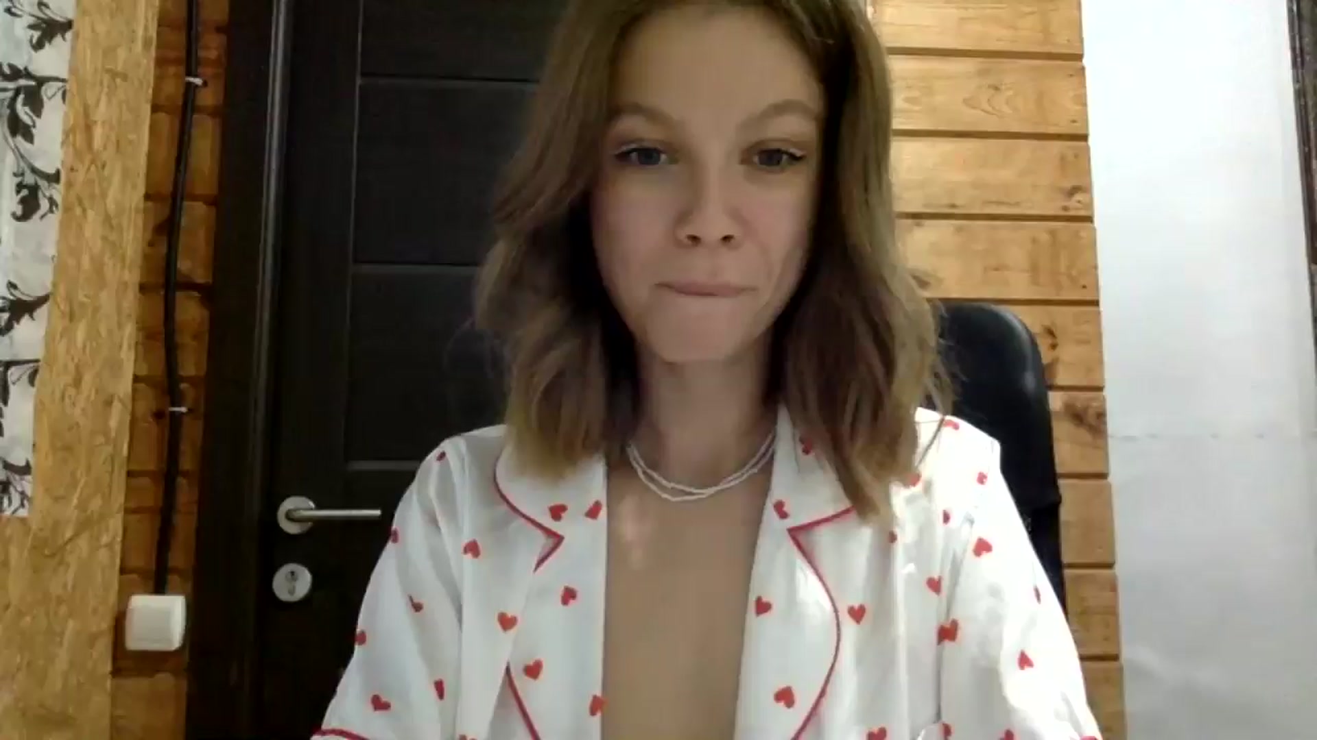 Gallery image thumbnail from LuluAmes's myfreecams stream on, 10/17/2024, 12:23 image 3 of 20