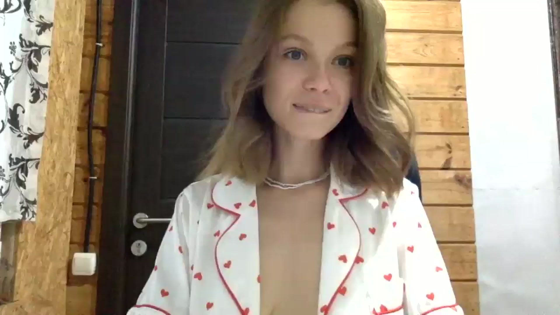 Gallery image thumbnail from LuluAmes's myfreecams stream on, 10/17/2024, 12:23 image 19 of 20