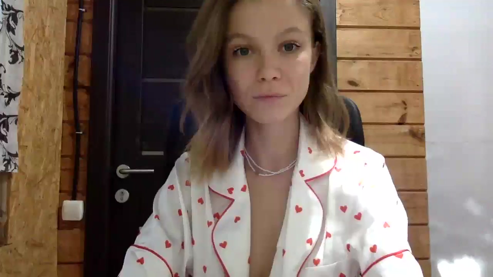 Gallery image thumbnail from LuluAmes's myfreecams stream on, 10/17/2024, 13:03 image 18 of 20