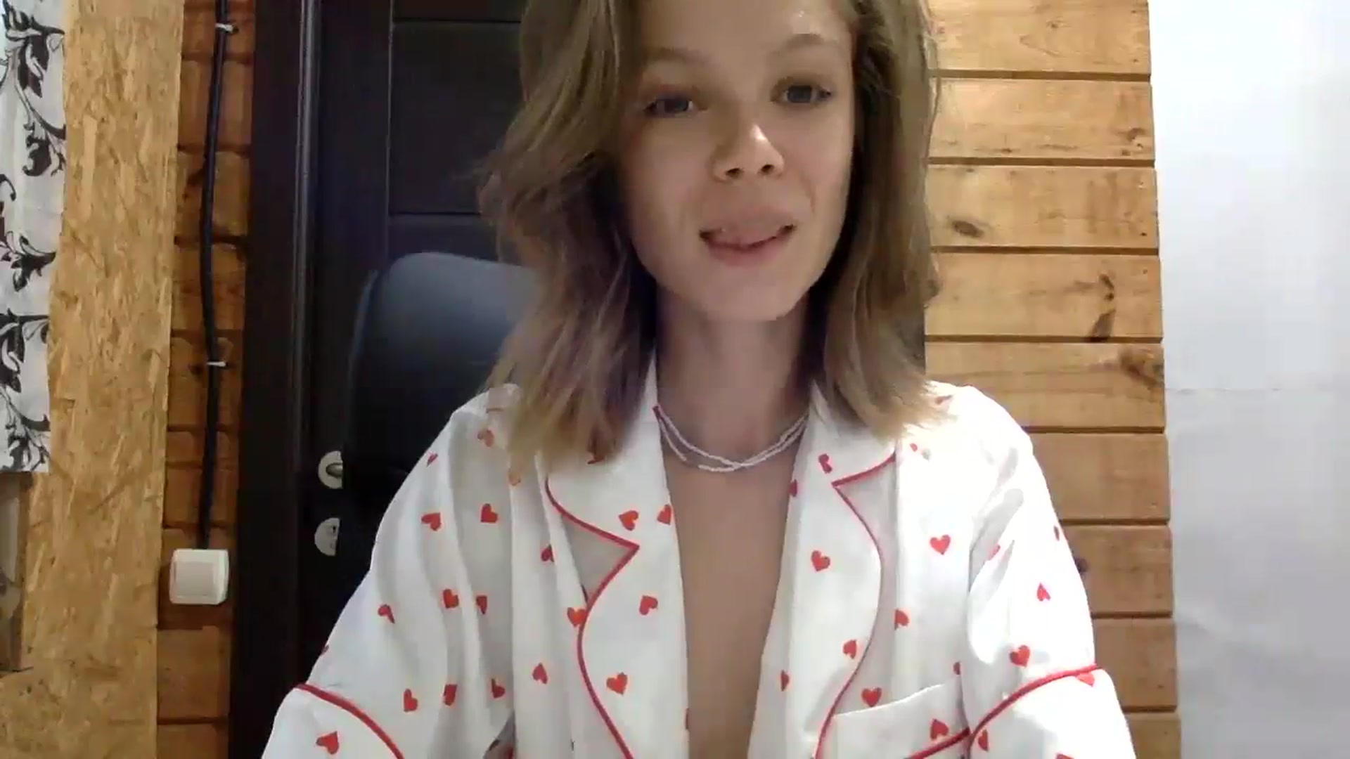 Gallery image thumbnail from LuluAmes's myfreecams stream on, 10/17/2024, 13:03 image 12 of 20