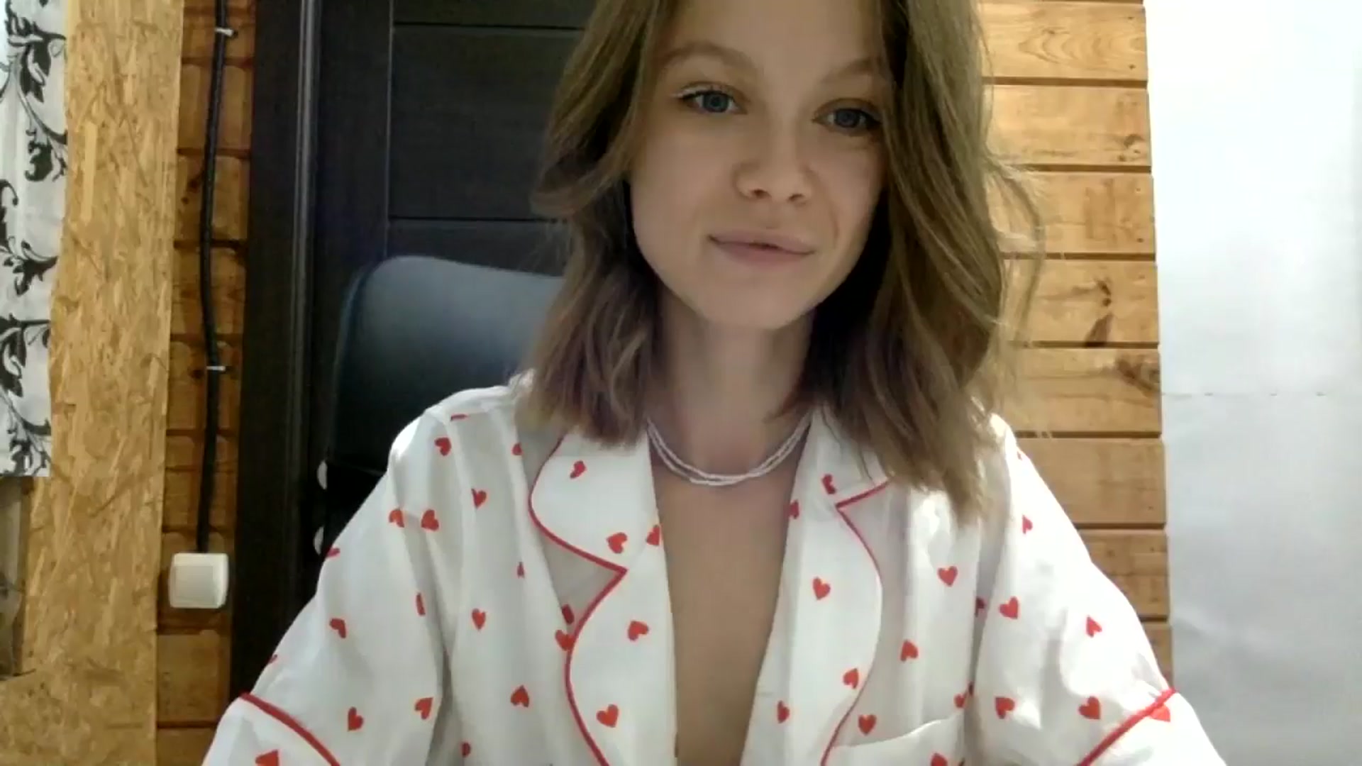 Gallery image thumbnail from LuluAmes's myfreecams stream on, 10/17/2024, 13:03 image 2 of 20
