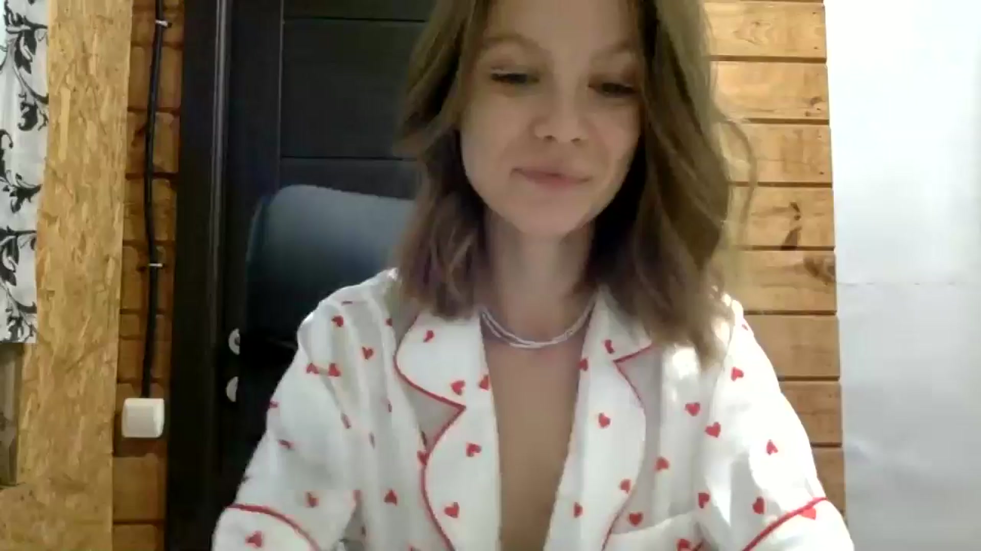 Gallery image thumbnail from LuluAmes's myfreecams stream on, 10/17/2024, 13:03 image 1 of 20