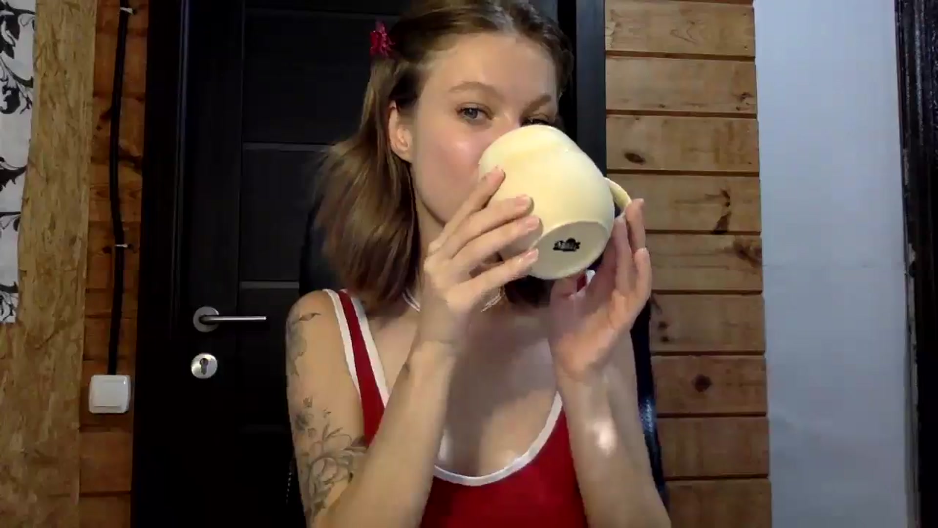 Gallery image thumbnail from LuluAmes's myfreecams stream on, 10/18/2024, 09:08 image 10 of 20