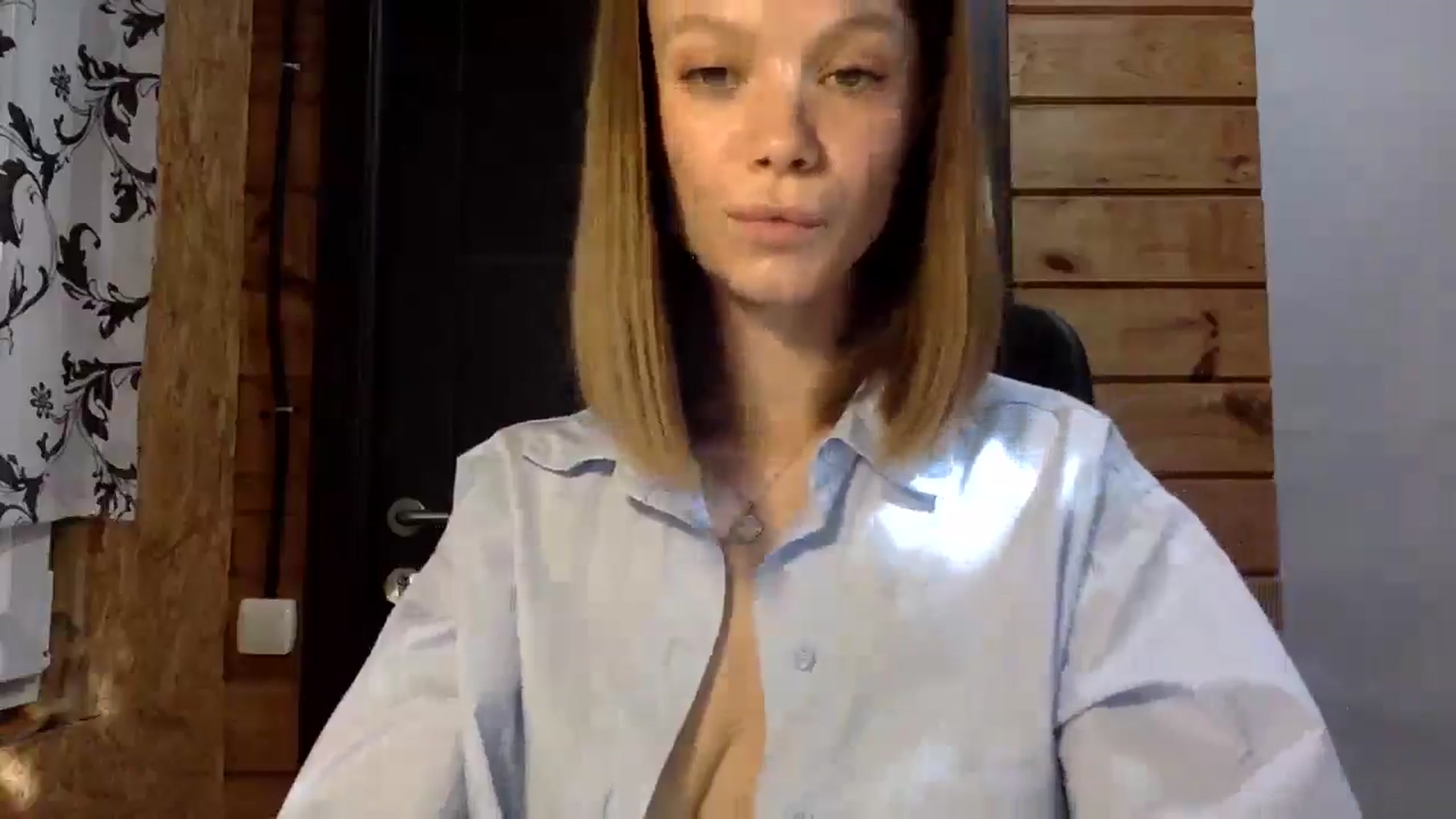 Gallery image thumbnail from LuluAmes's myfreecams stream on, 10/21/2024, 08:46 image 17 of 20