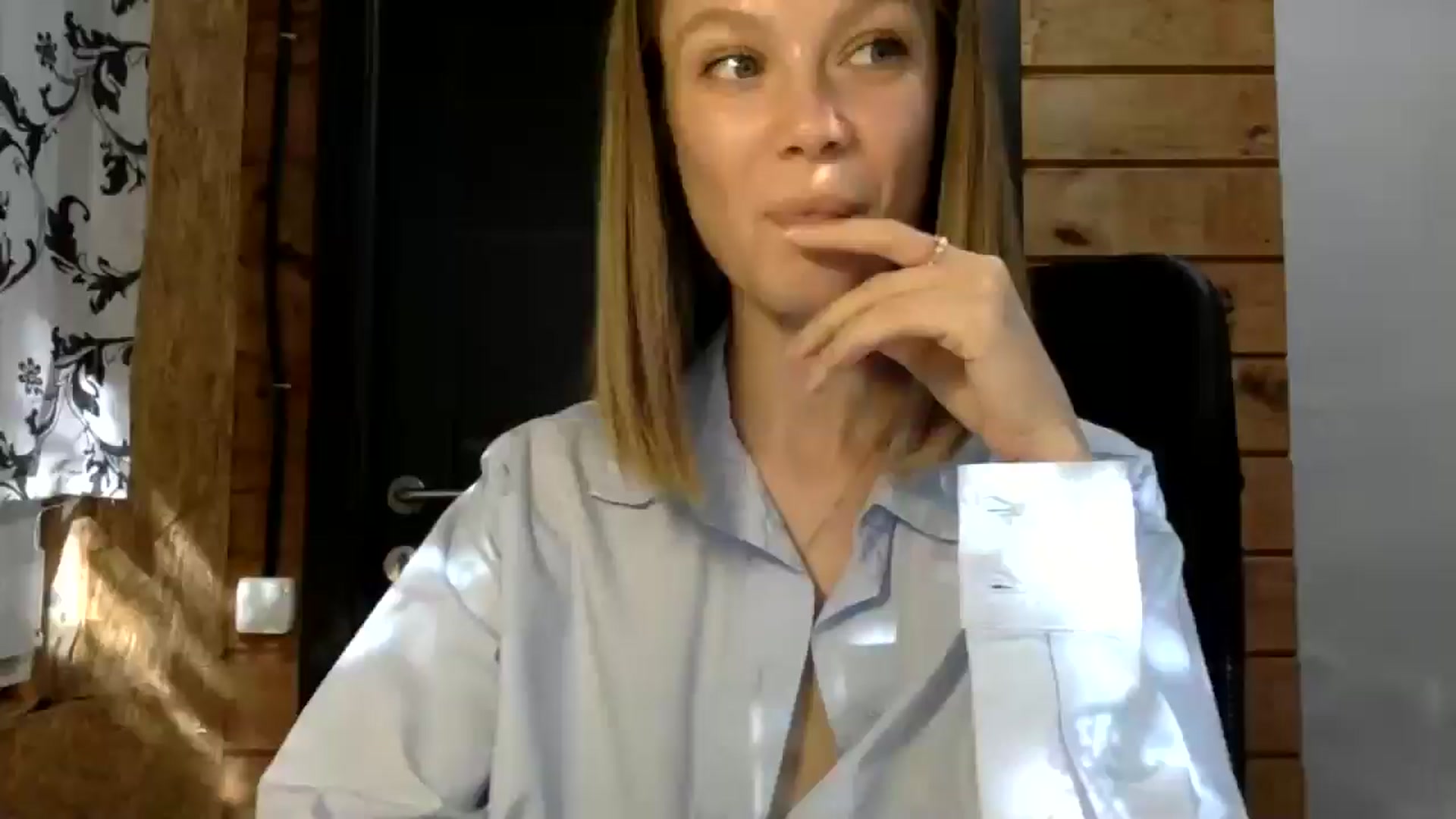 Gallery image thumbnail from LuluAmes's myfreecams stream on, 10/21/2024, 10:08 image 19 of 20