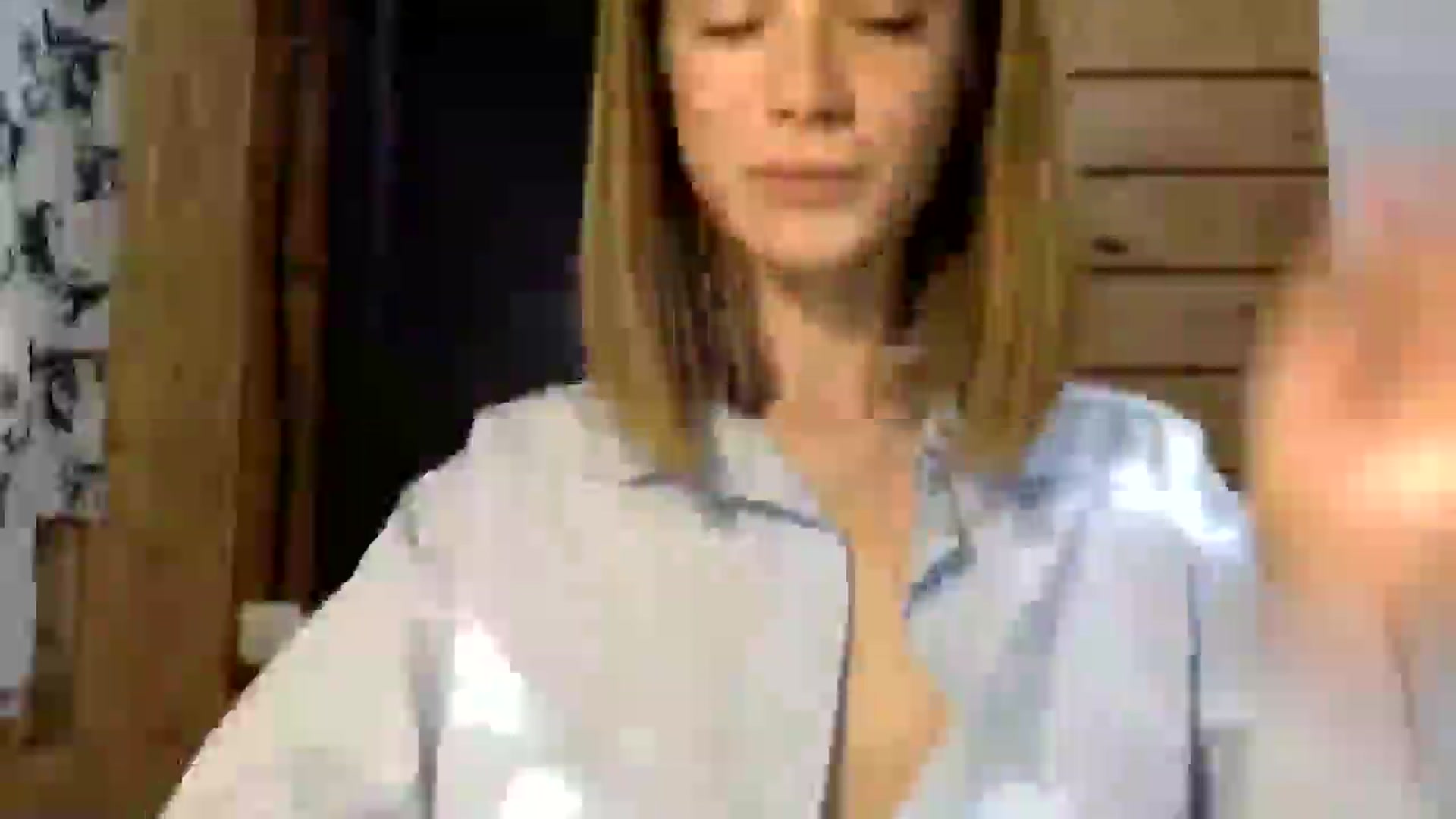 Gallery image thumbnail from LuluAmes's myfreecams stream on, 10/21/2024, 11:59 image 15 of 20