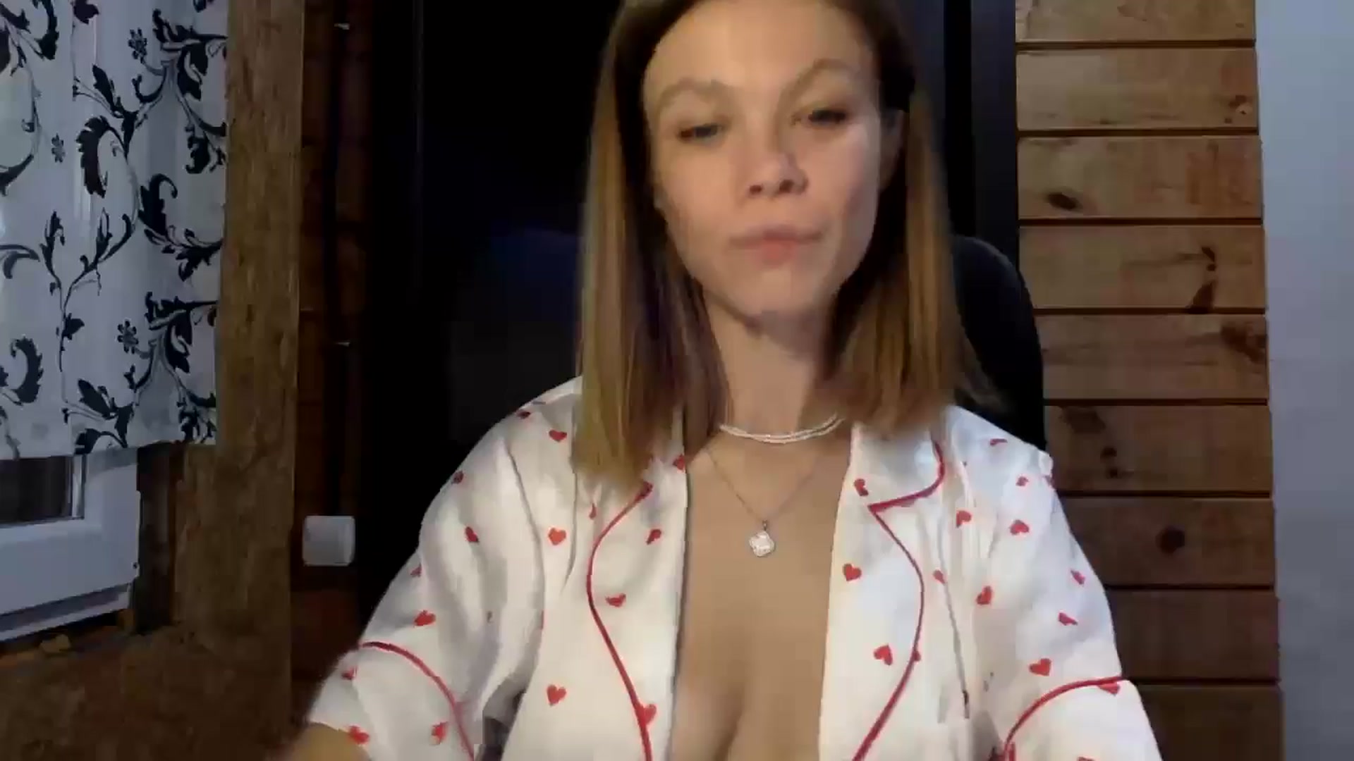 Gallery image thumbnail from LuluAmes's myfreecams stream on, 10/23/2024, 07:33 image 6 of 20