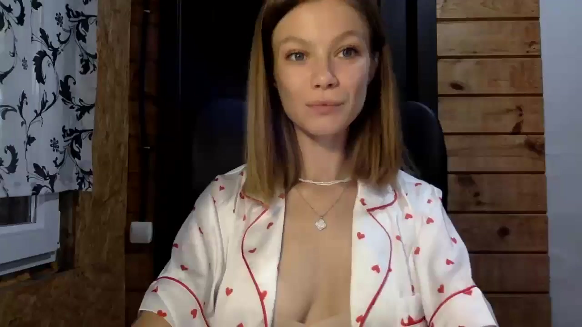 Gallery image thumbnail from LuluAmes's myfreecams stream on, 10/23/2024, 07:33 image 8 of 20