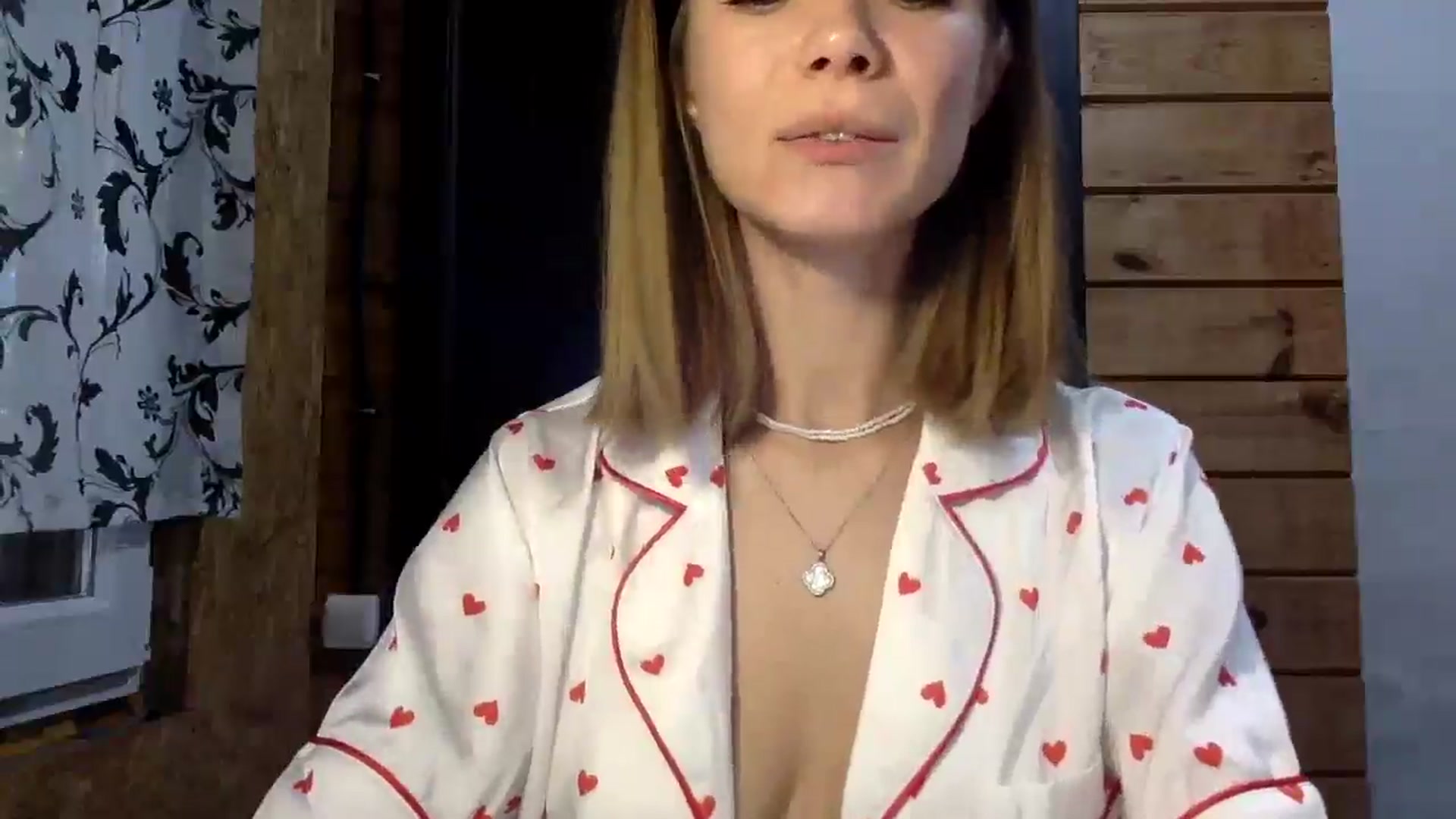 Gallery image thumbnail from LuluAmes's myfreecams stream on, 10/23/2024, 07:33 image 3 of 20