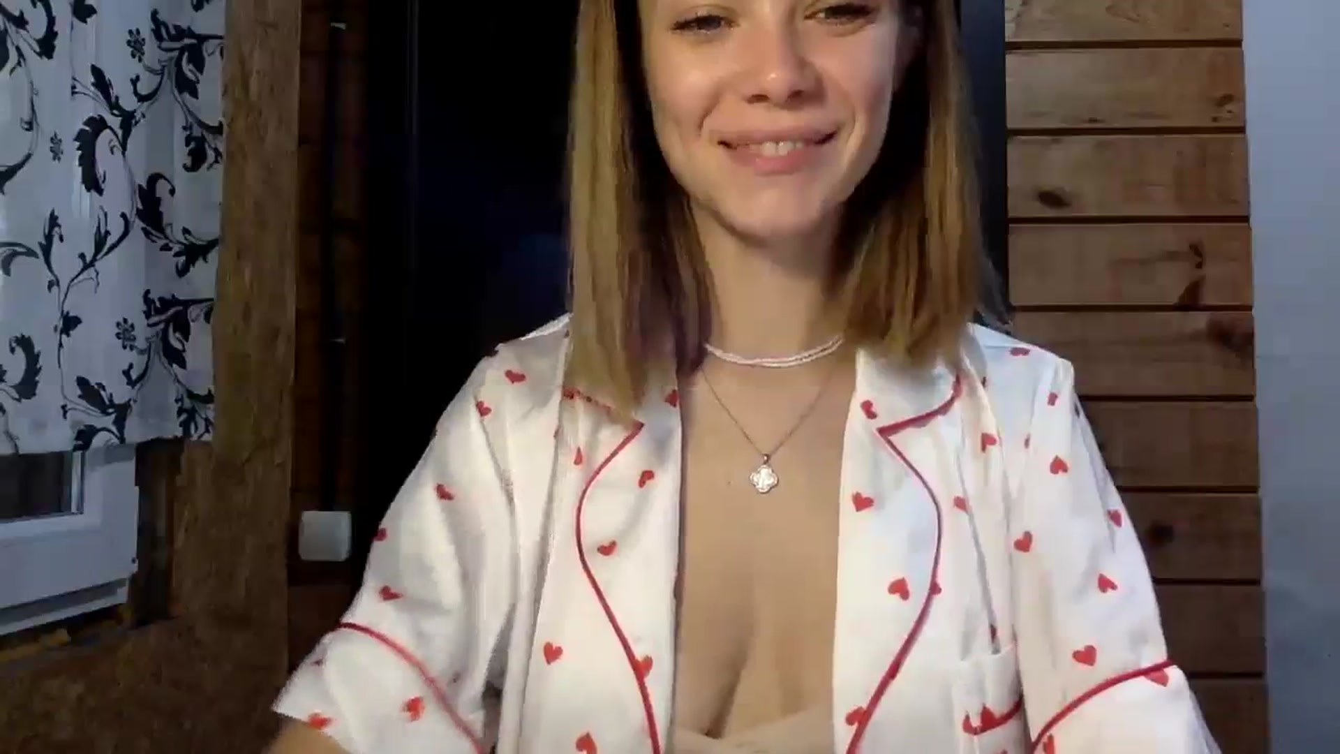 Gallery image thumbnail from LuluAmes's myfreecams stream on, 10/23/2024, 07:33 image 18 of 20