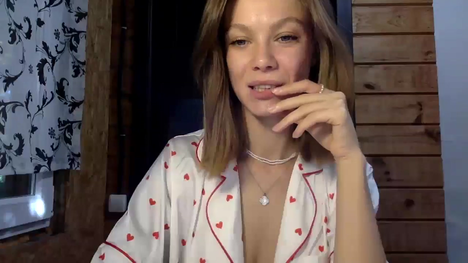 Gallery image thumbnail from LuluAmes's myfreecams stream on, 10/23/2024, 08:07 image 18 of 20