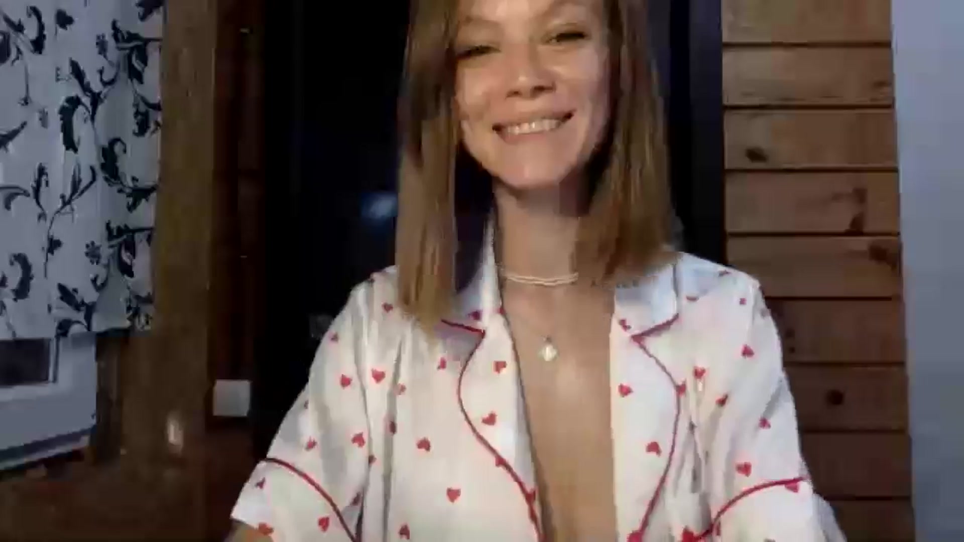 Gallery image thumbnail from LuluAmes's myfreecams stream on, 10/23/2024, 09:02 image 16 of 20