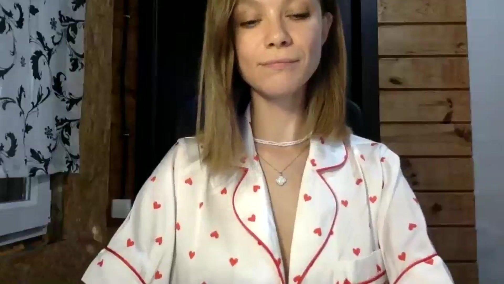 Gallery image thumbnail from LuluAmes's myfreecams stream on, 10/23/2024, 09:02 image 17 of 20