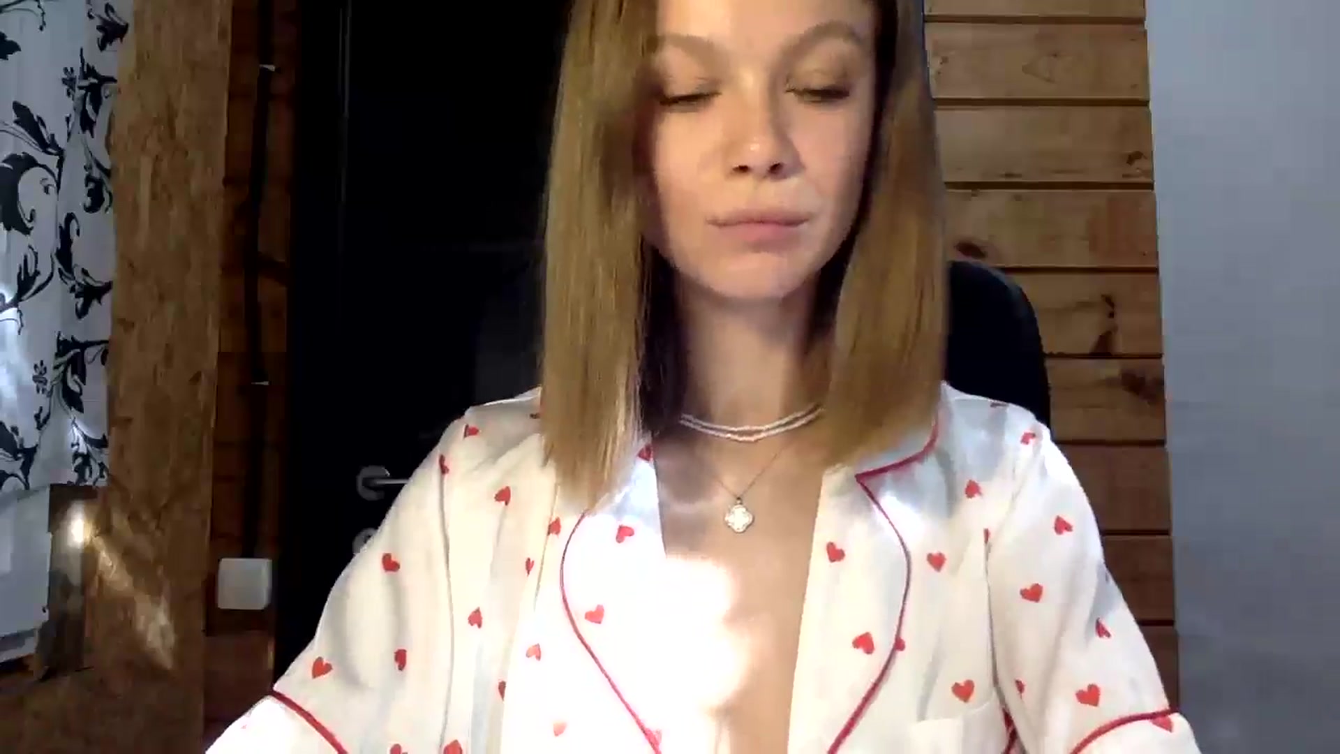 Gallery image thumbnail from LuluAmes's myfreecams stream on, 10/23/2024, 09:37 image 14 of 20
