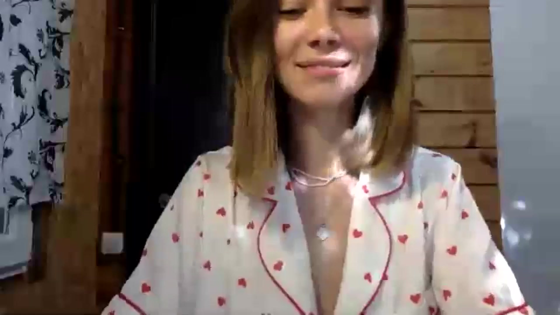 Gallery image thumbnail from LuluAmes's myfreecams stream on, 10/23/2024, 11:03 image 4 of 20