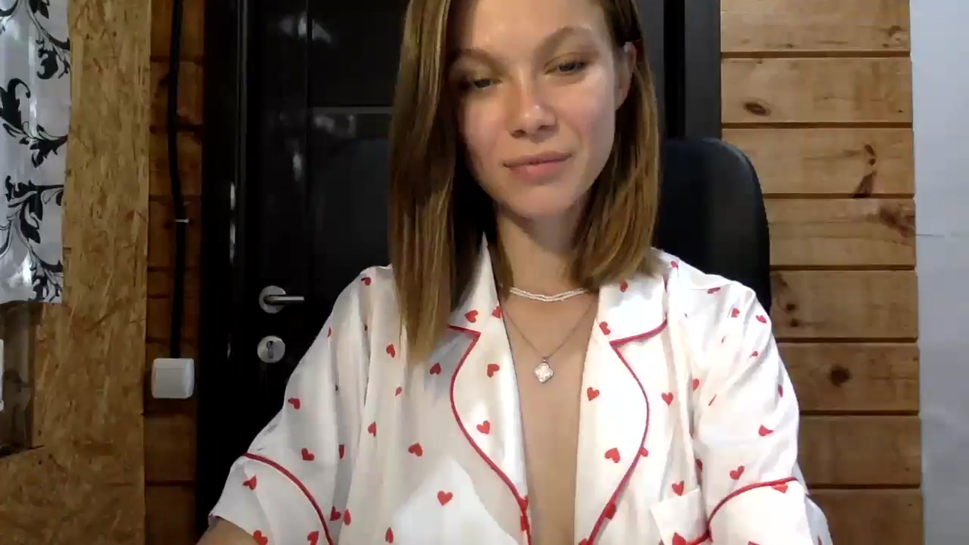 Gallery image thumbnail from LuluAmes's myfreecams stream on, 10/23/2024, 12:38 image 19 of 20
