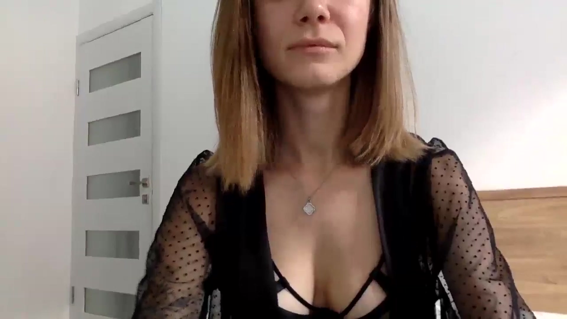 Gallery image thumbnail from LuluAmes's myfreecams stream on, 10/29/2024, 12:12 image 7 of 20