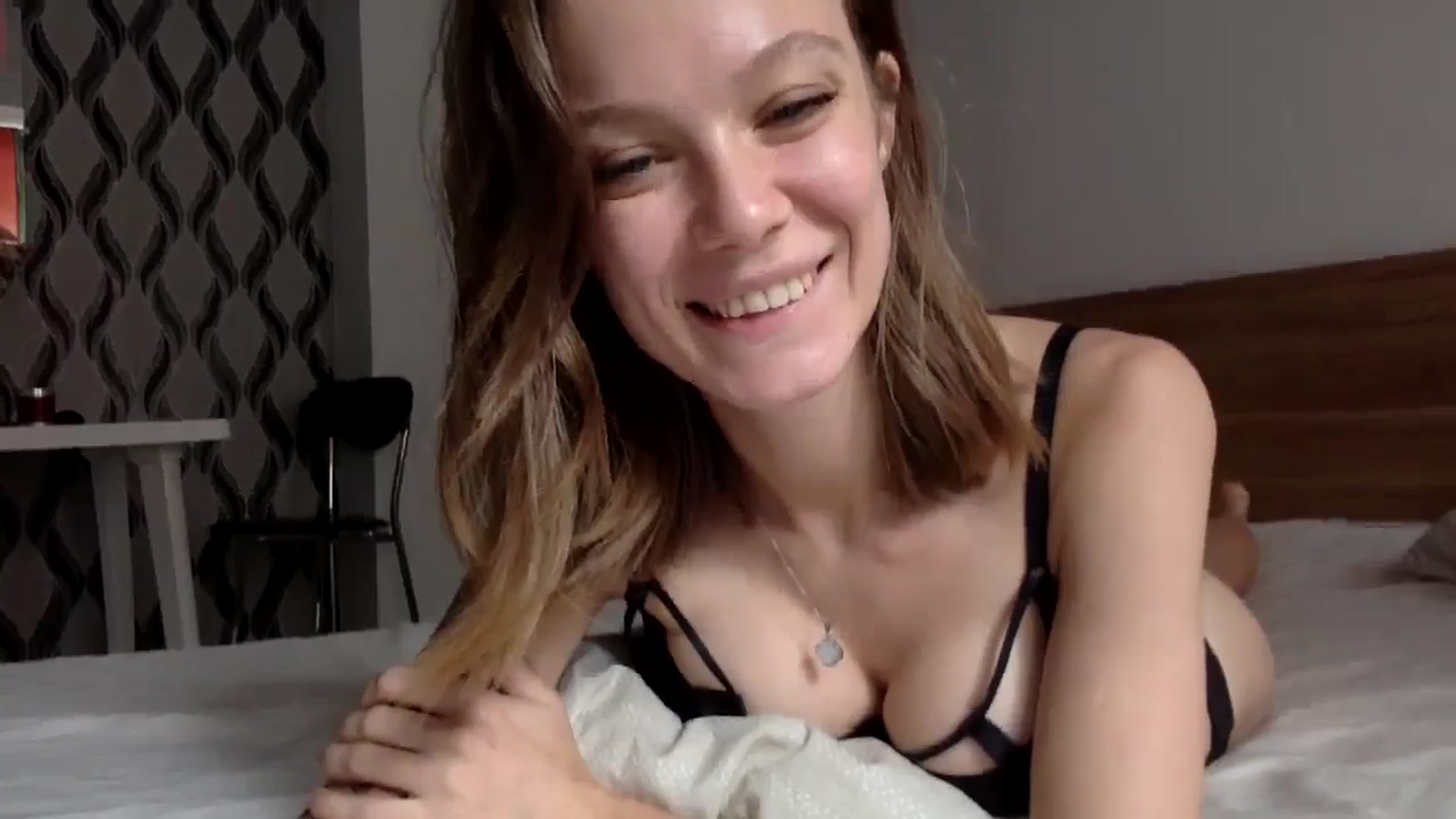 Gallery image thumbnail from LuluAmes's myfreecams stream on, 10/30/2024, 11:57 image 16 of 20
