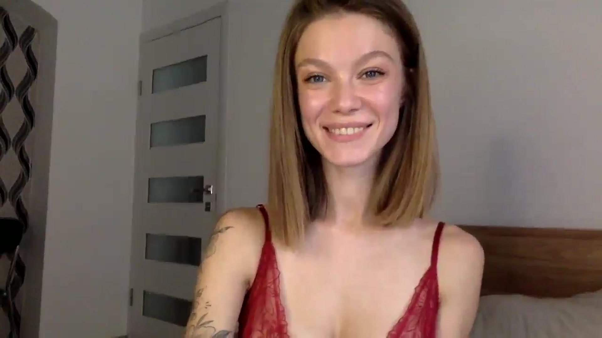 Gallery image thumbnail from LuluAmes's myfreecams stream on, 11/13/2024, 11:38 image 17 of 20