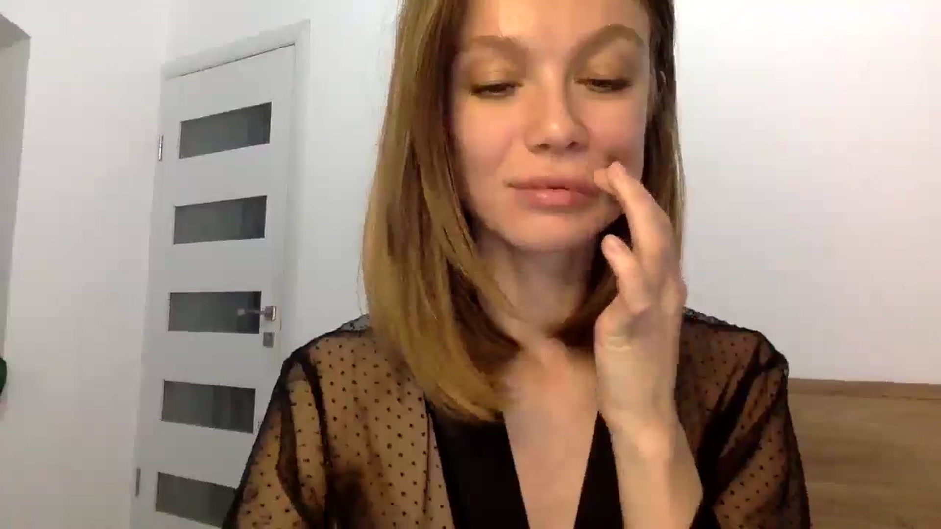 Gallery image thumbnail from LuluAmes's myfreecams stream on, 11/16/2024, 17:43 image 14 of 20